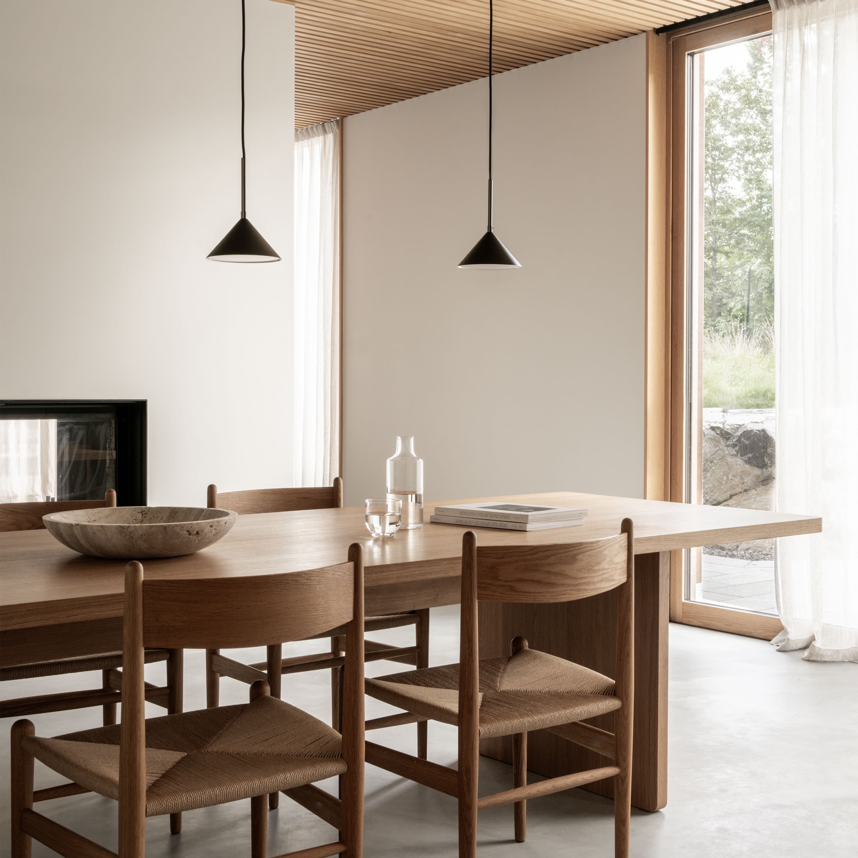 Kuro Kattovalaisin Black Ø17