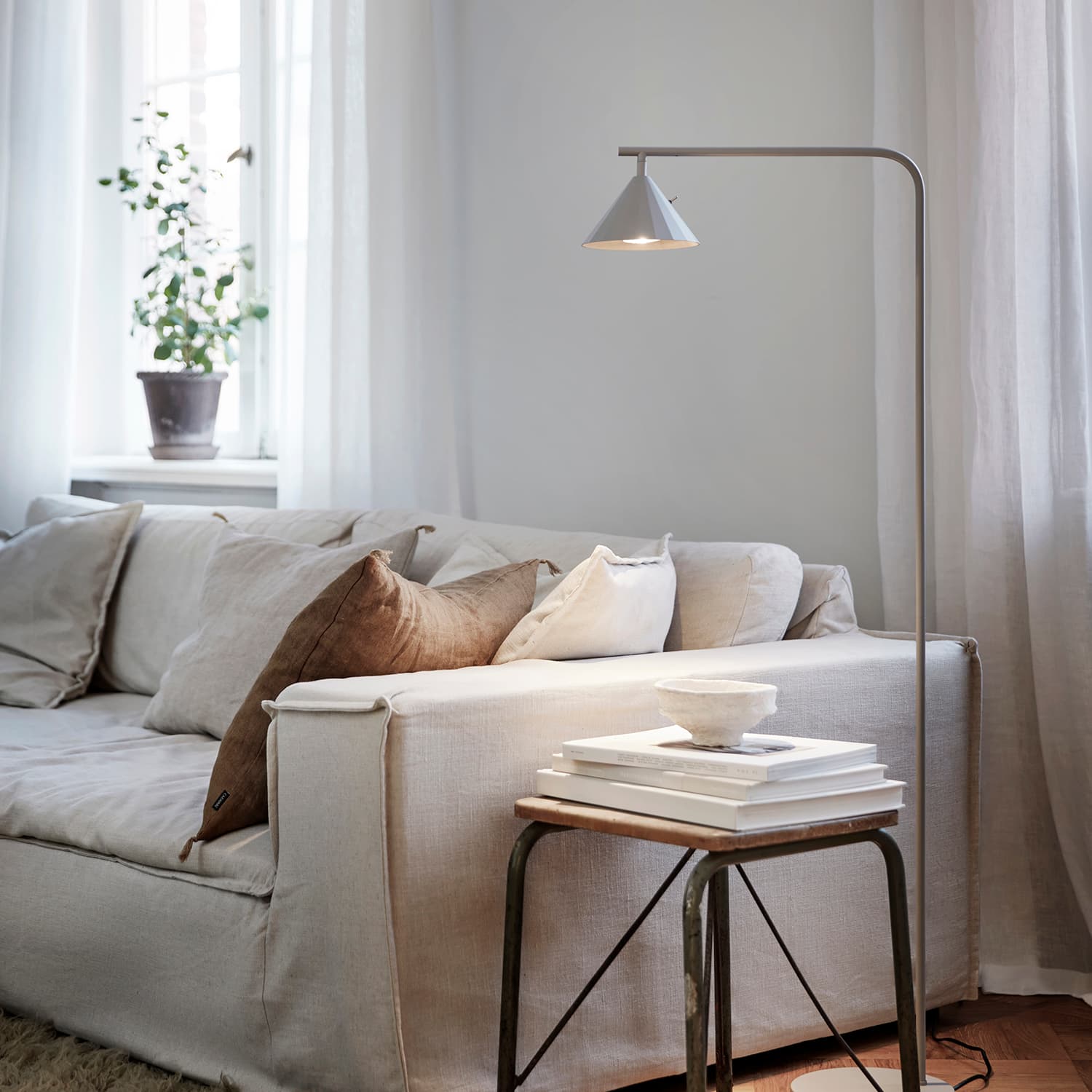 Rain Lattiavalaisin Beige