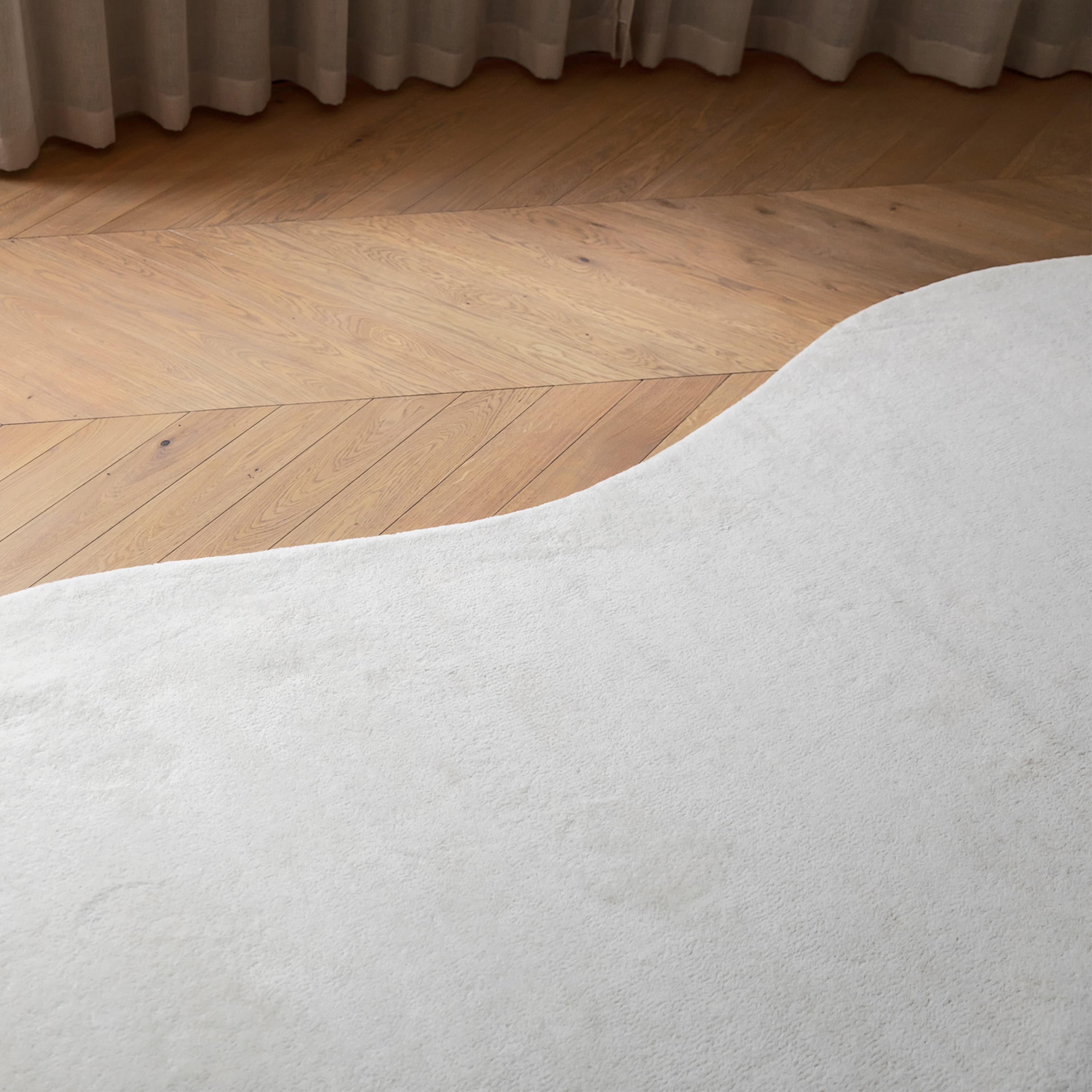 Stormi Villamatto White 250x350