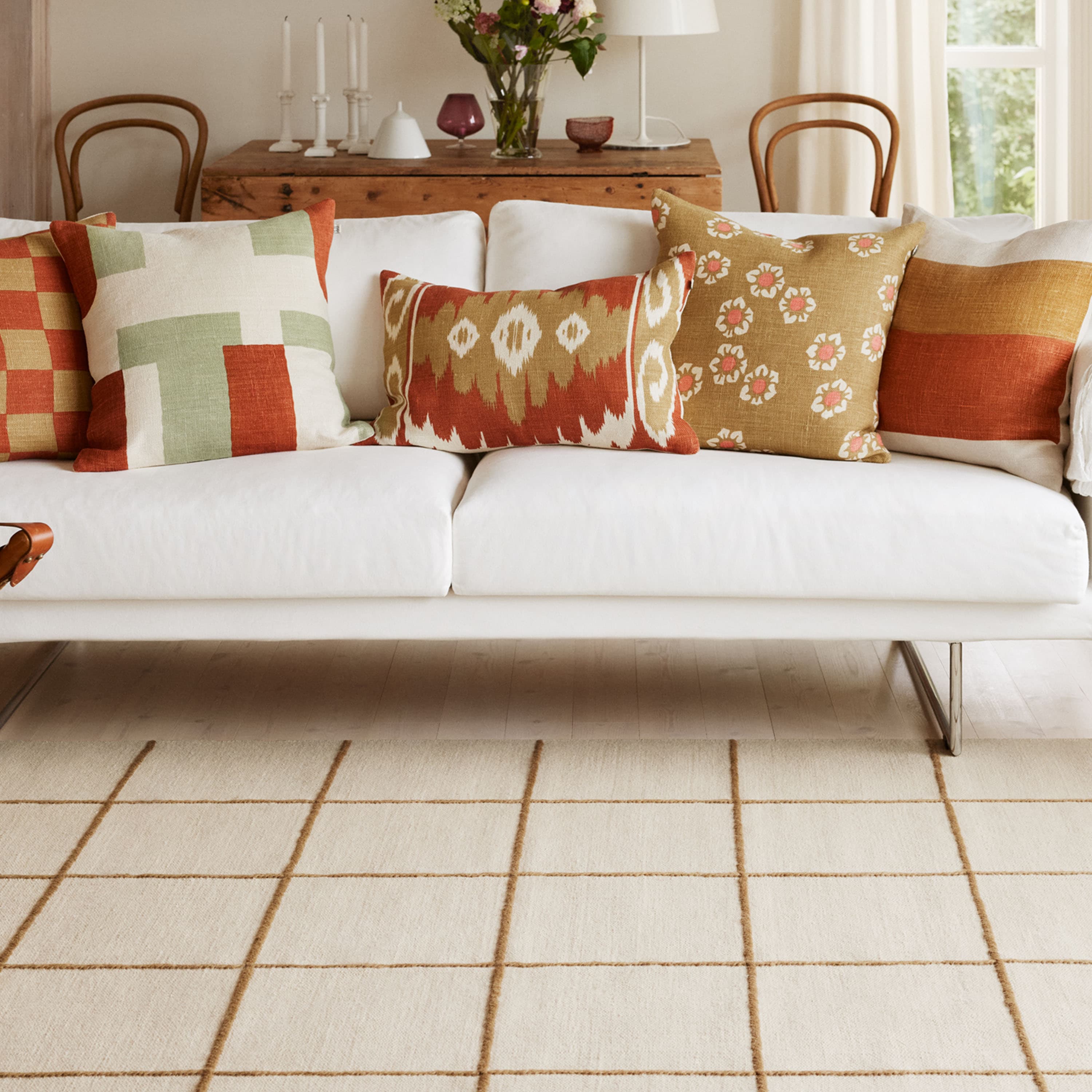 Jay Putevar Lin Apricot Orange/Aqua 50x50