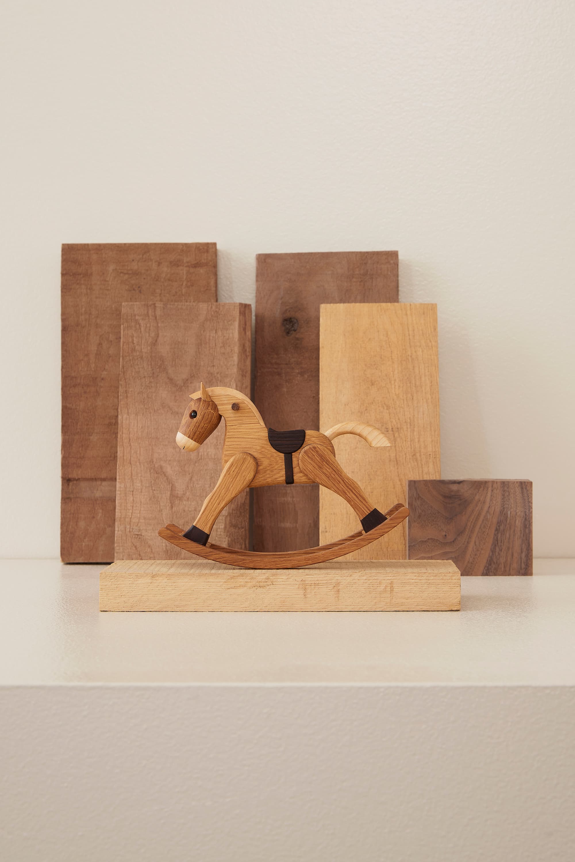 The Rocking Horse Dekoraatio Tam 13,5 cm