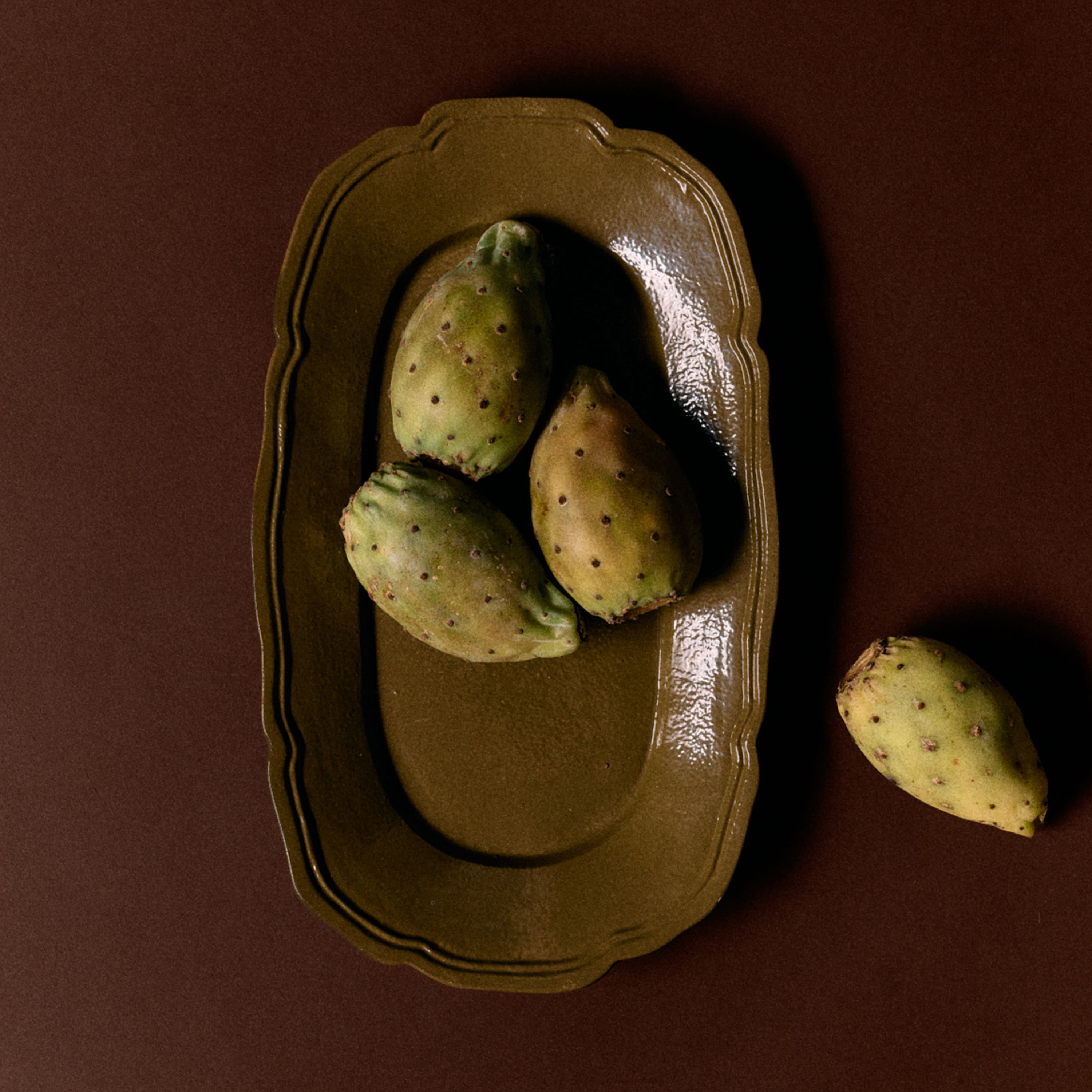 New Classics Tarjoilutarjotin Olive 35x13