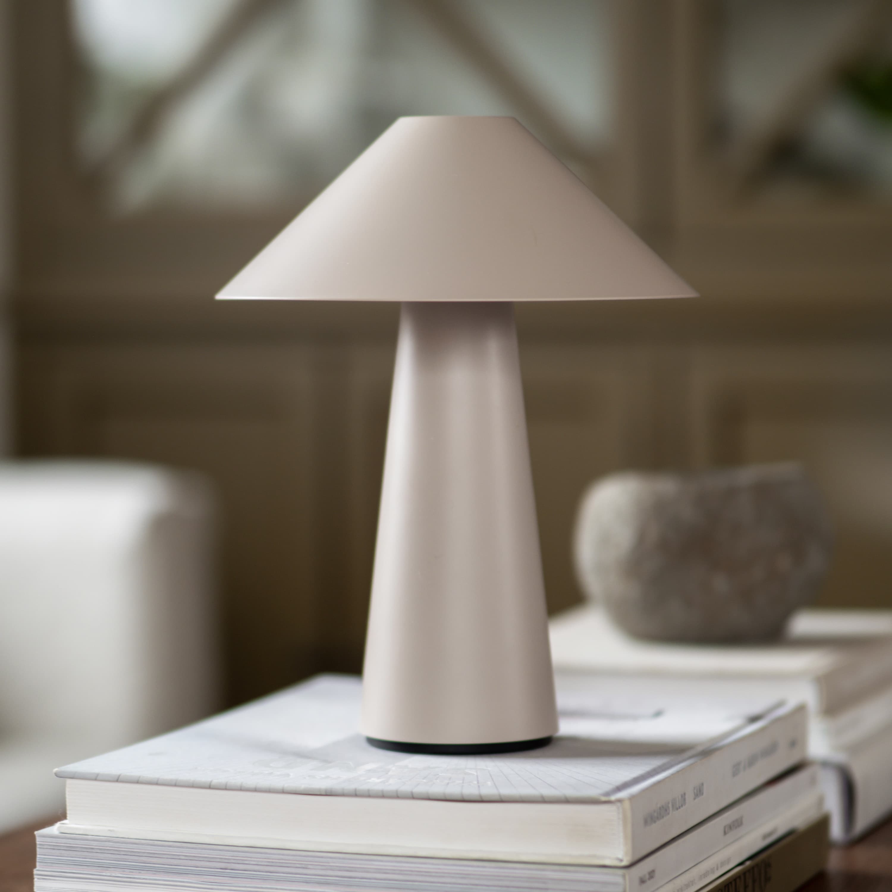 Cannes Portabel Pöytävalaisin Mud 26cm
