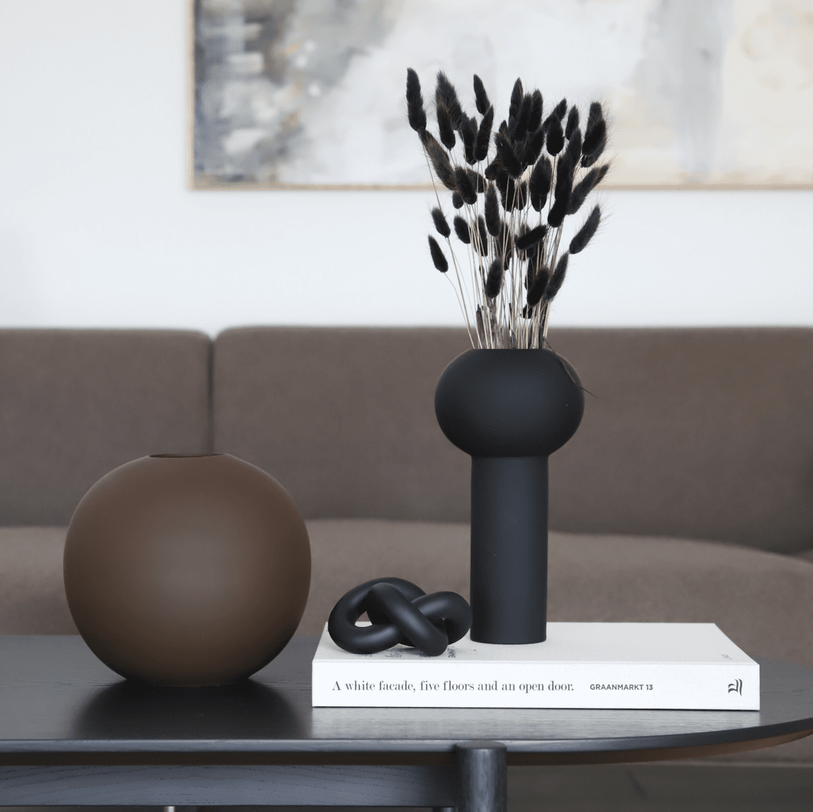 Knot Table Small Musta