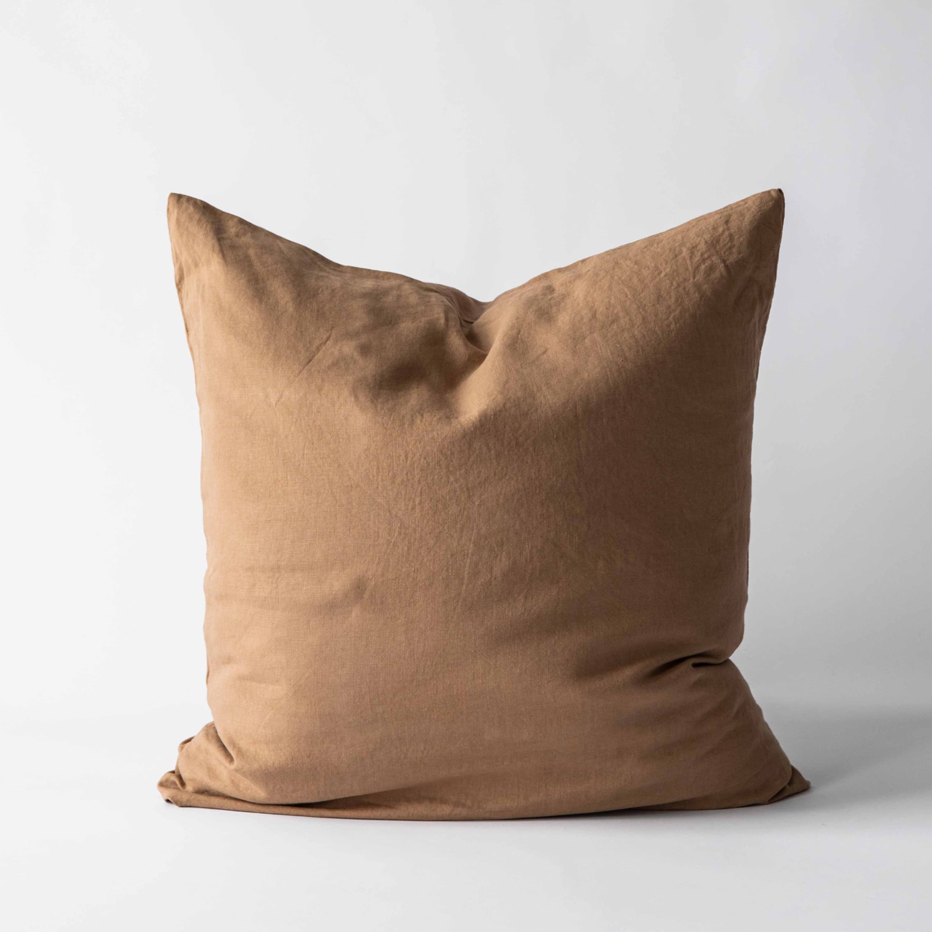 Tyynynpäällinen/tyynyliina pellava hazelnut 65x65