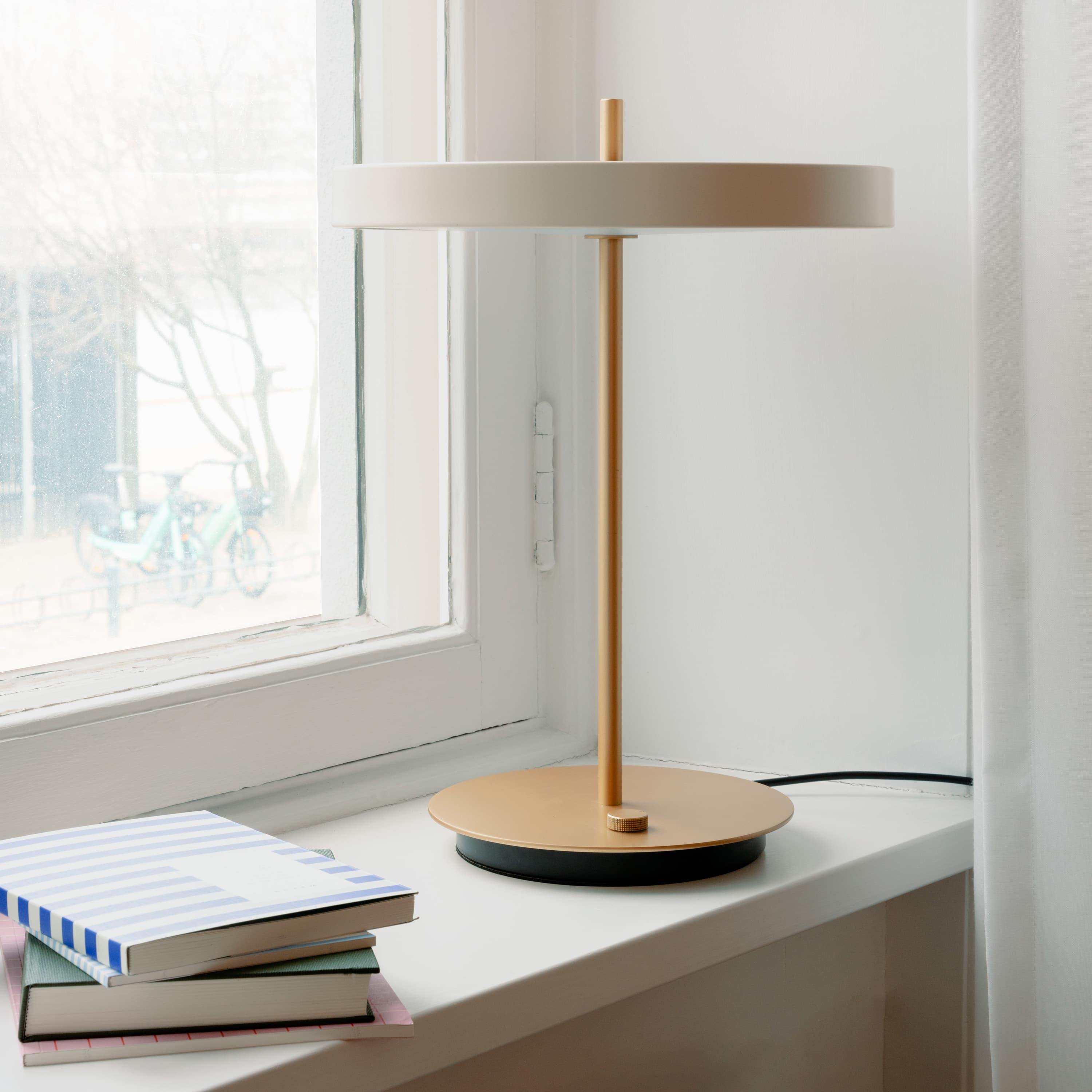 Asteria Pöytävalaisin LED Pearl