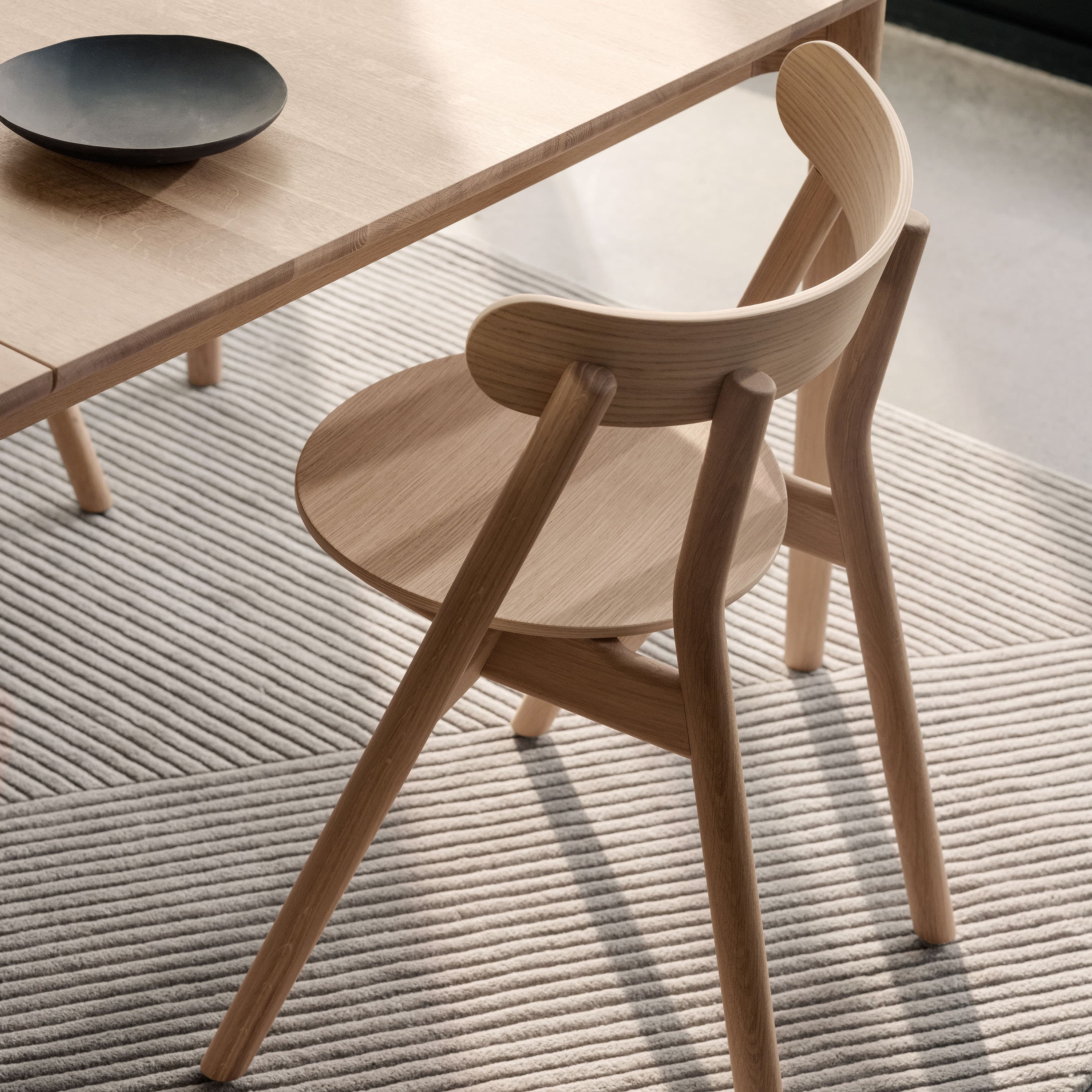 Oaki Ruokatuoli Brown Leather/Light Oak