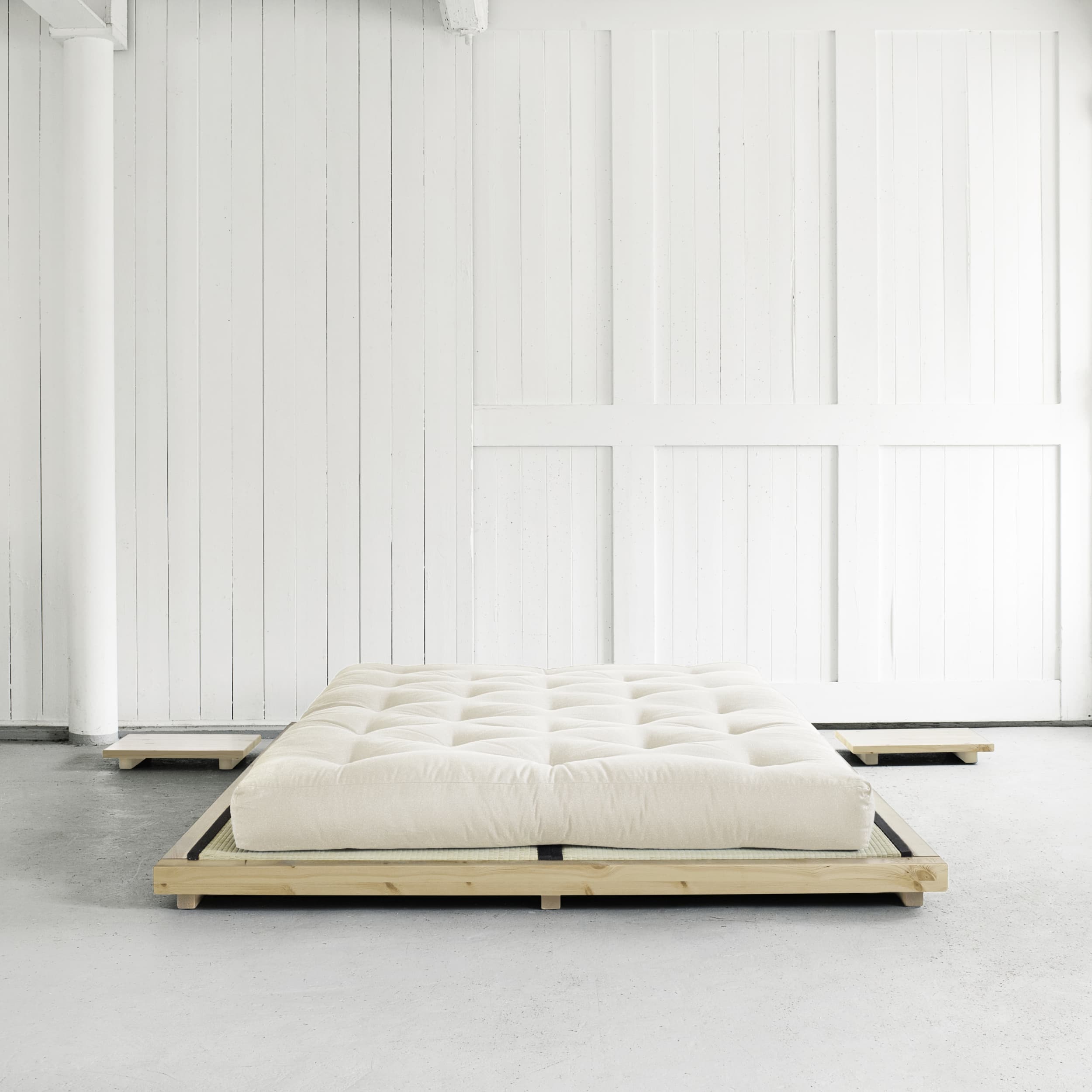 Sängynrunko Luonnollinen 180 cm