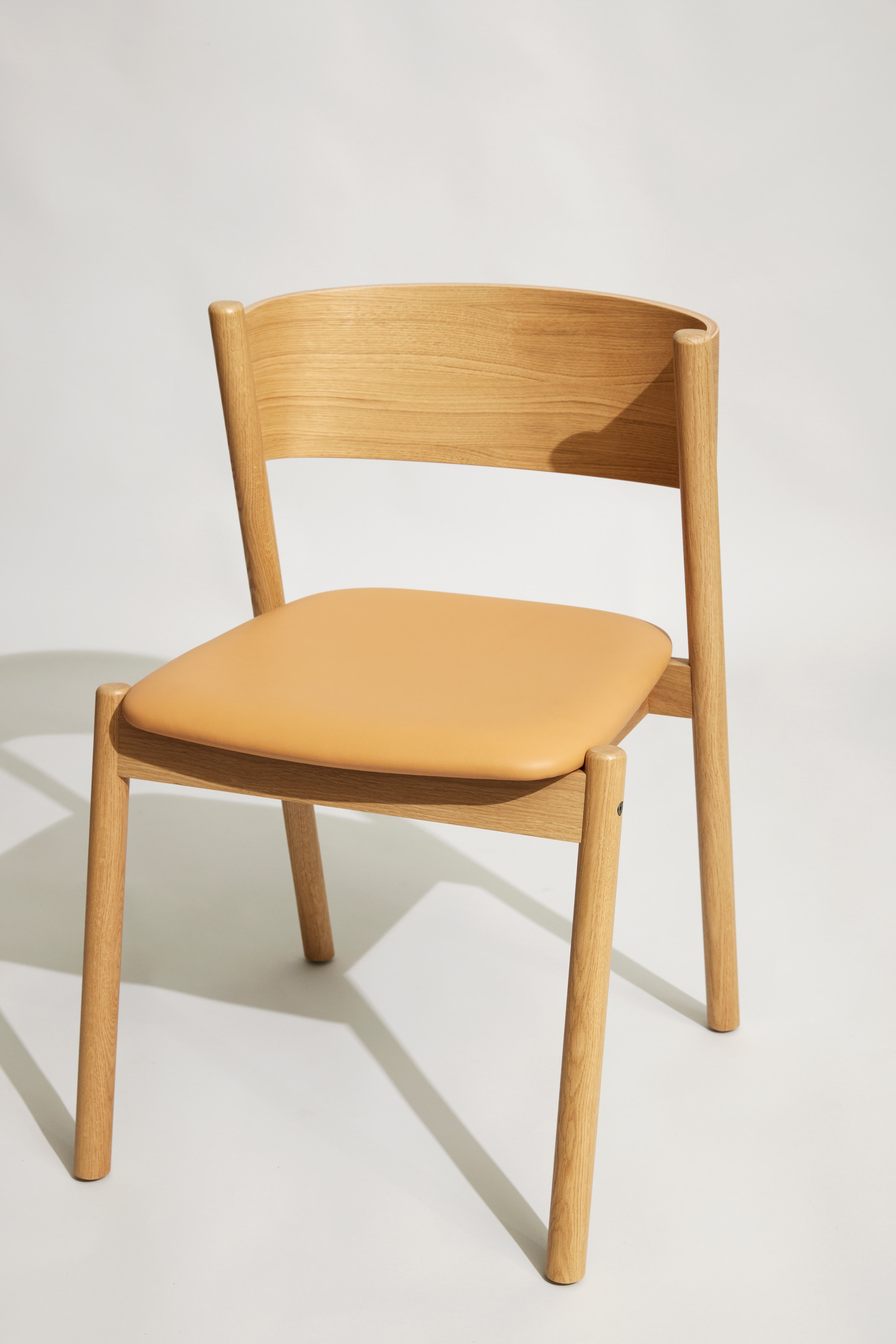 Oblique ruokatuoli natur/pu