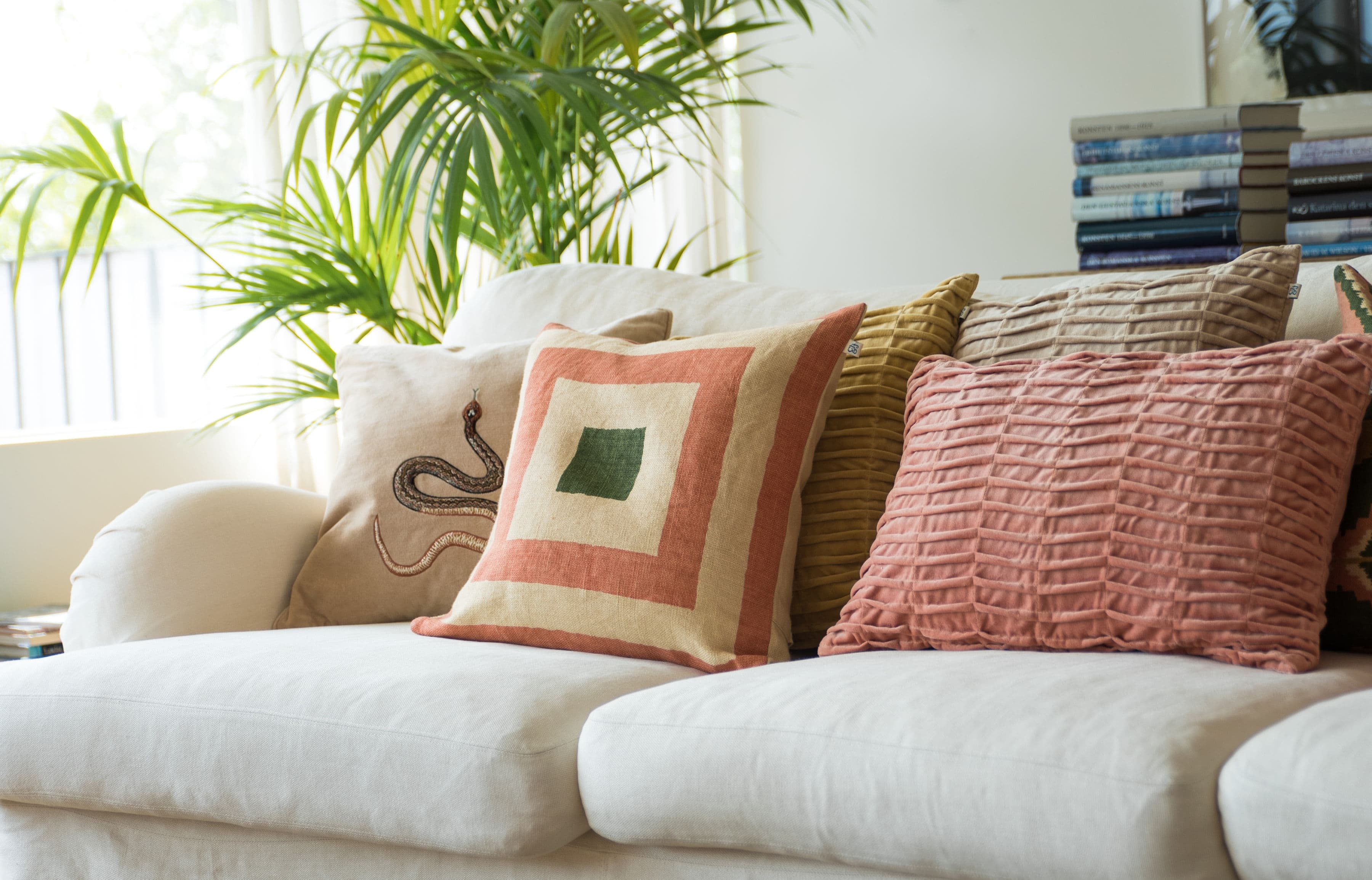 Rishi Tyynynpäällinen Sametti Beige 40x60