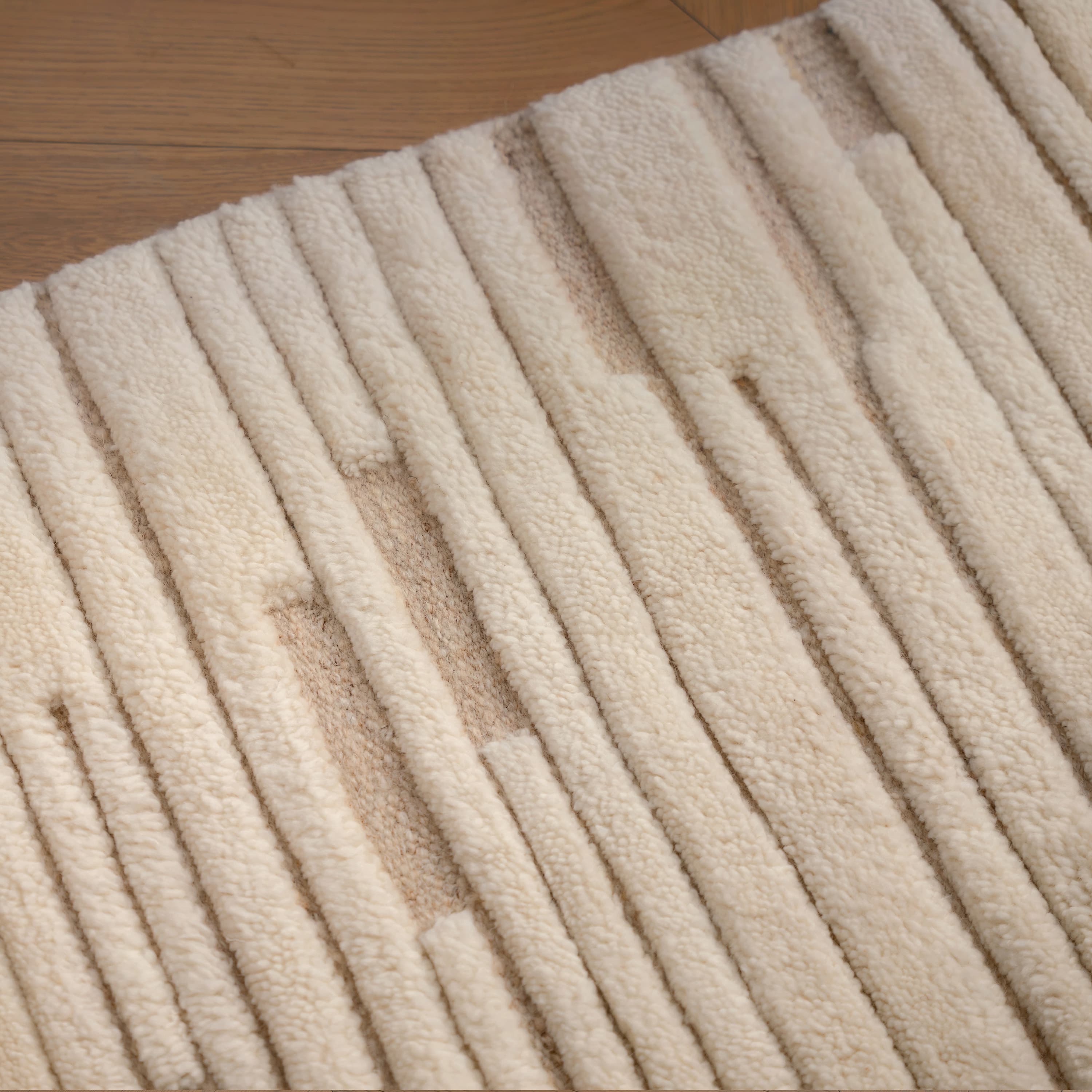 Chloe Villamatto White/Natural 250x350