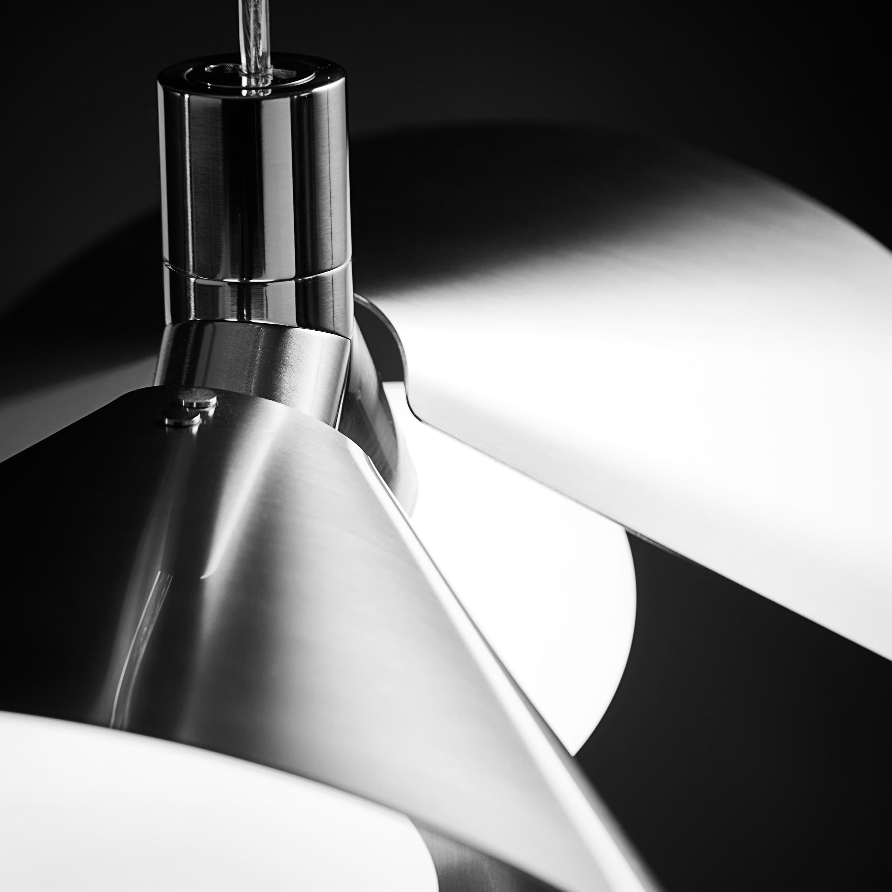 Peel Riippuvalaisin Brushed Stainless Steel