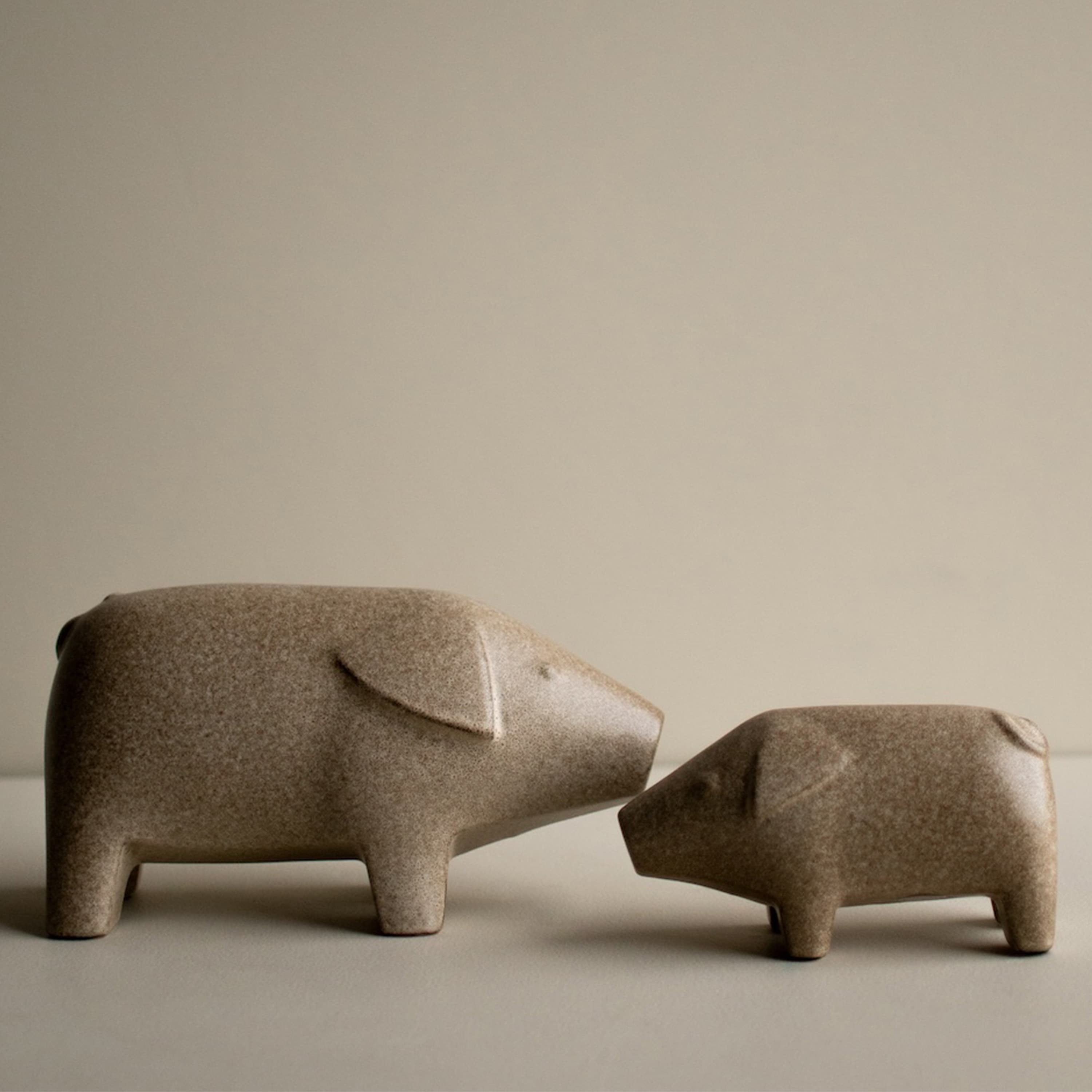 Swedish Pig Koriste Beige 24x13