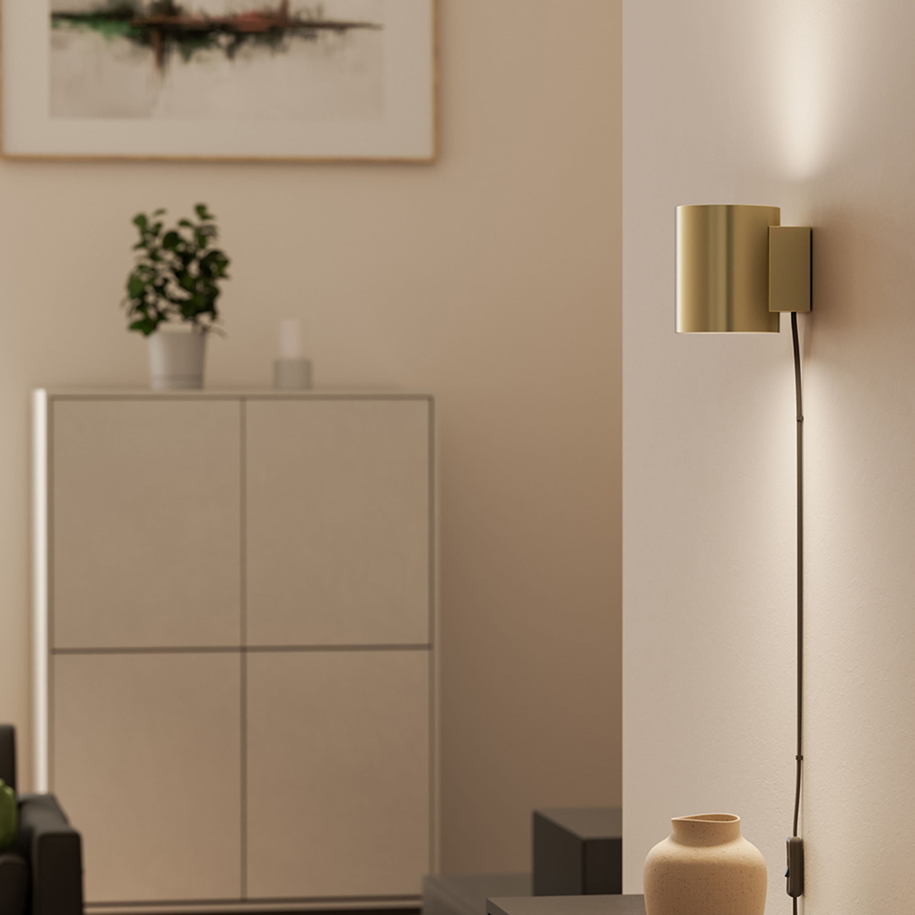 Evoke Seinävalaisin Satin brass Small