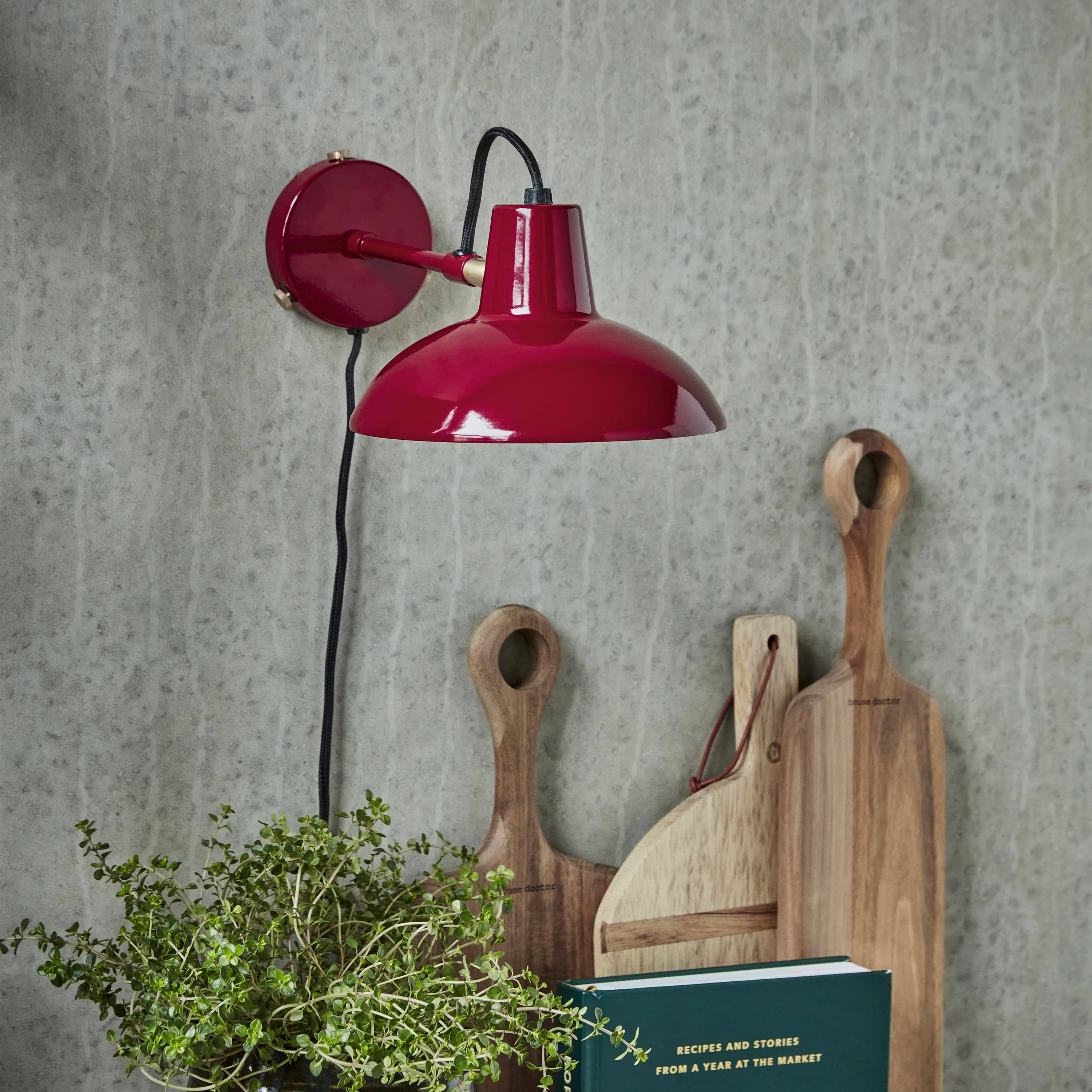Desk Seinälamppu Red