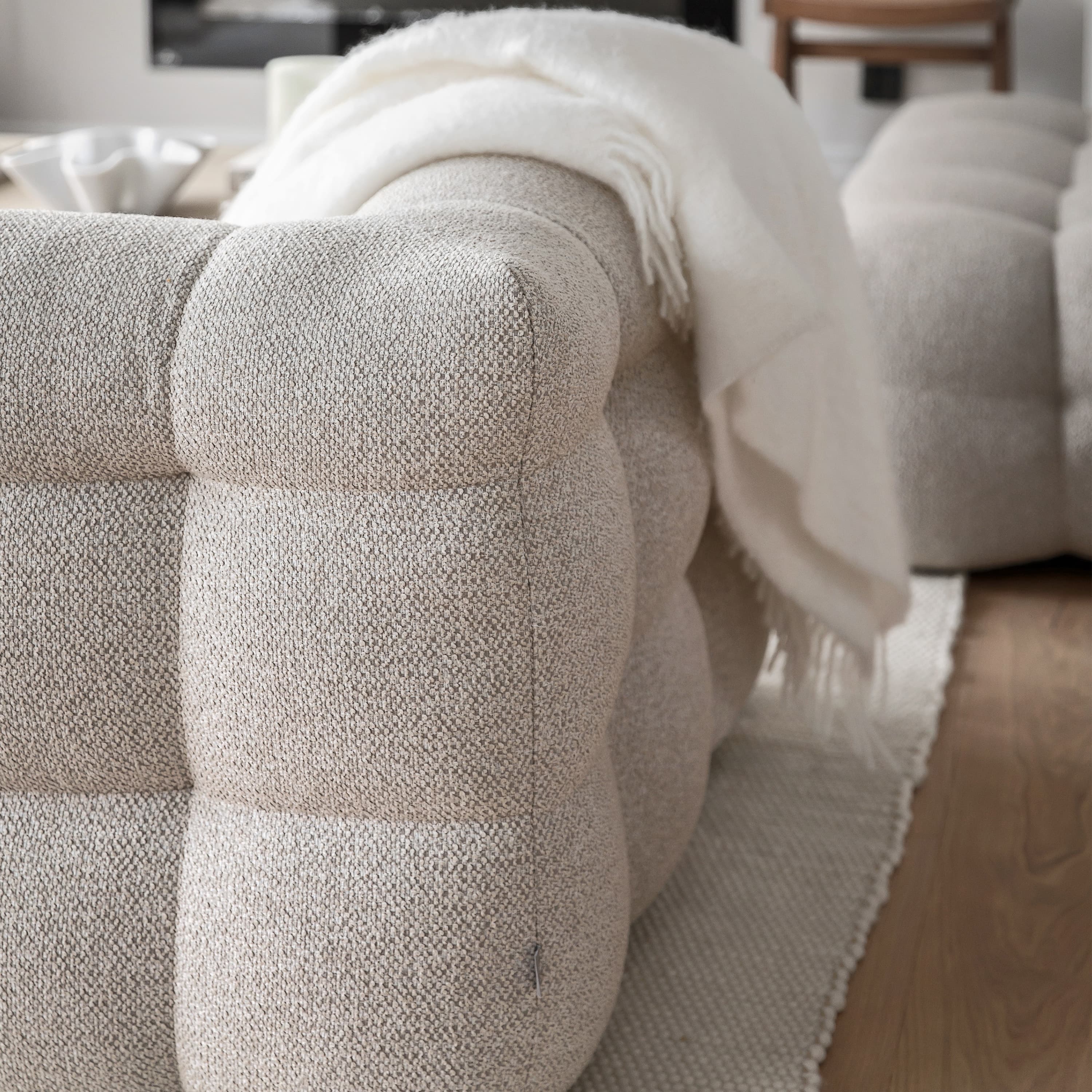 Billie 1-istuttava Sivumoduuli Oikea Käsinoja Beige Bouclé 118cm