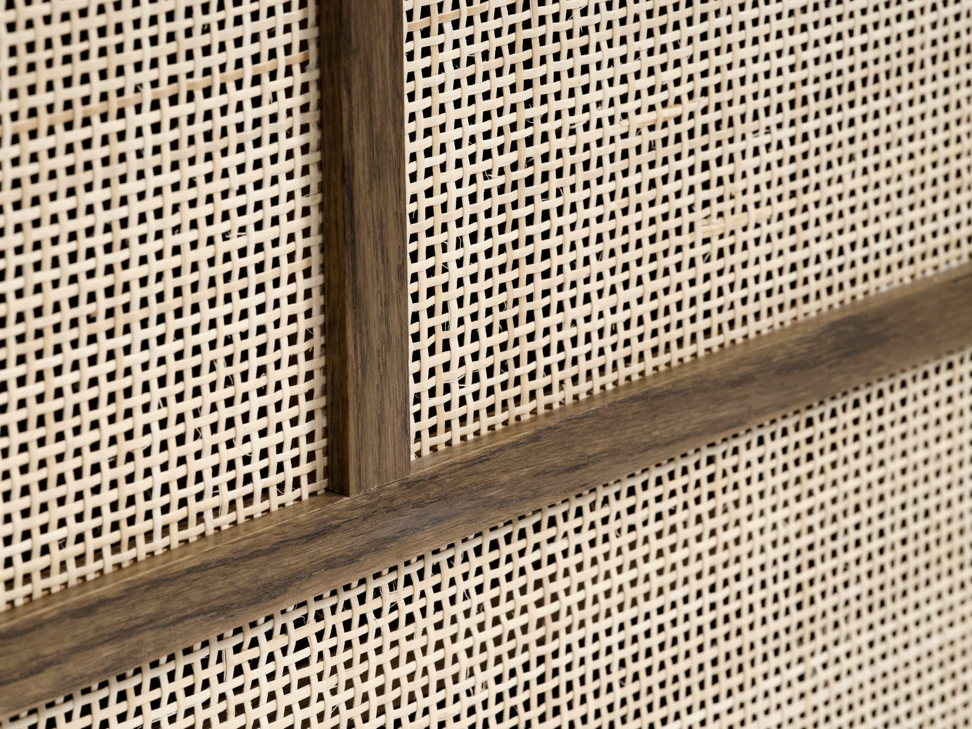 Sofia Senkki Smoked Oak 180cm