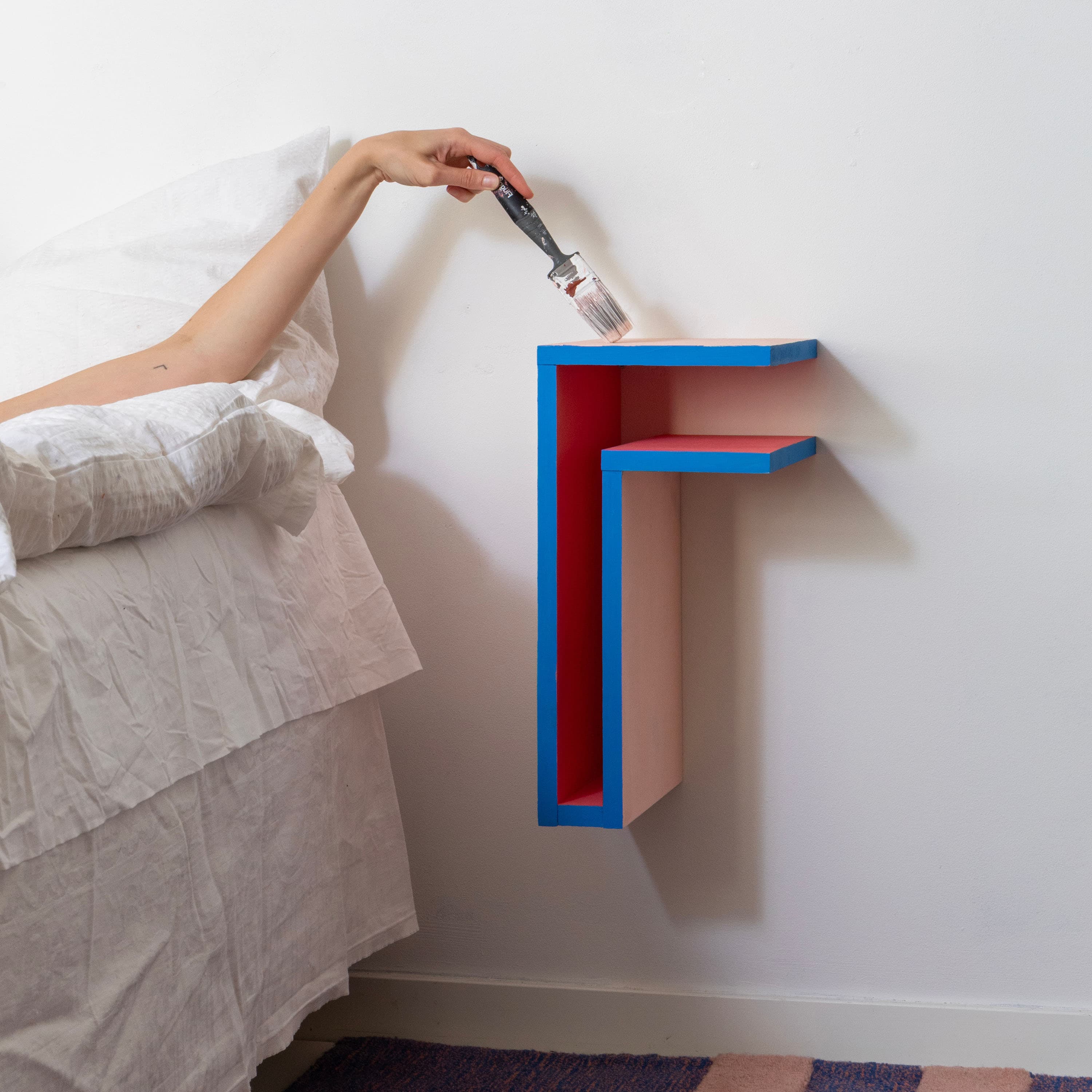 F-Shelf Play Right Yöpöytä Mänty