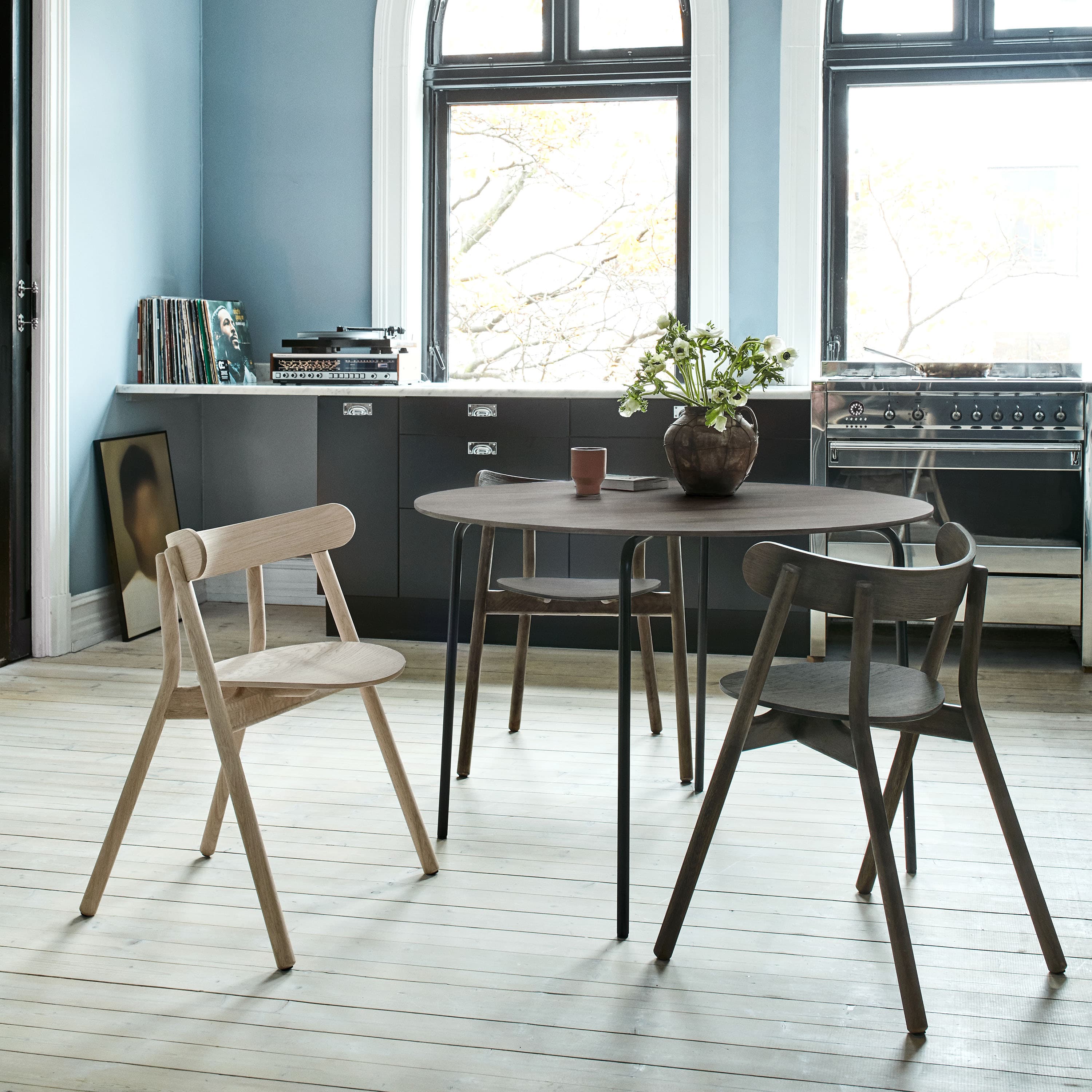Oaki Ruokatuoli Brown Leather/Light Oak
