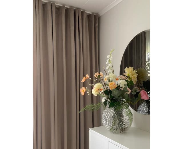 Ljuva Samettiverho Beige 250 cm