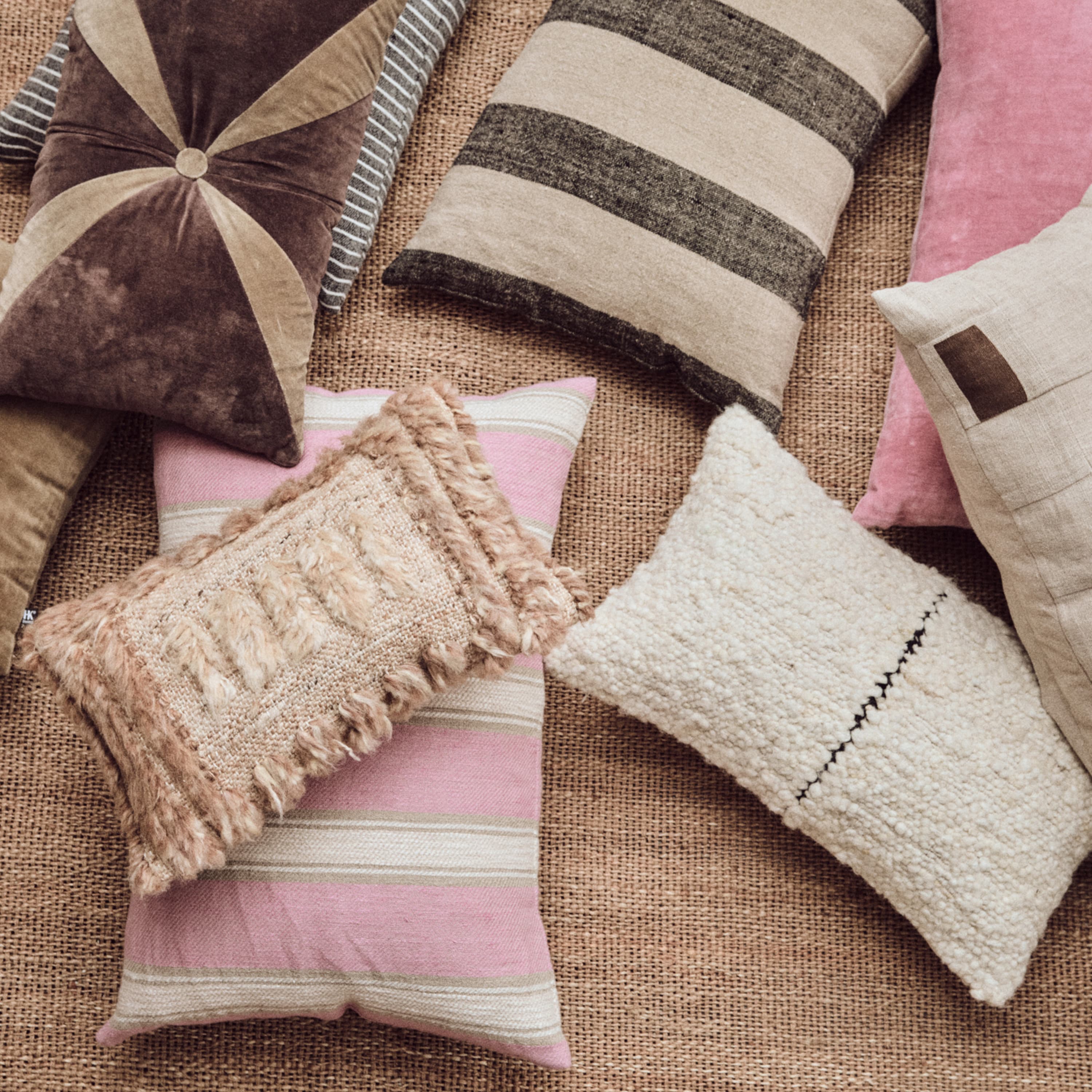 Woven Koristetyyny Striped Blush 60x40