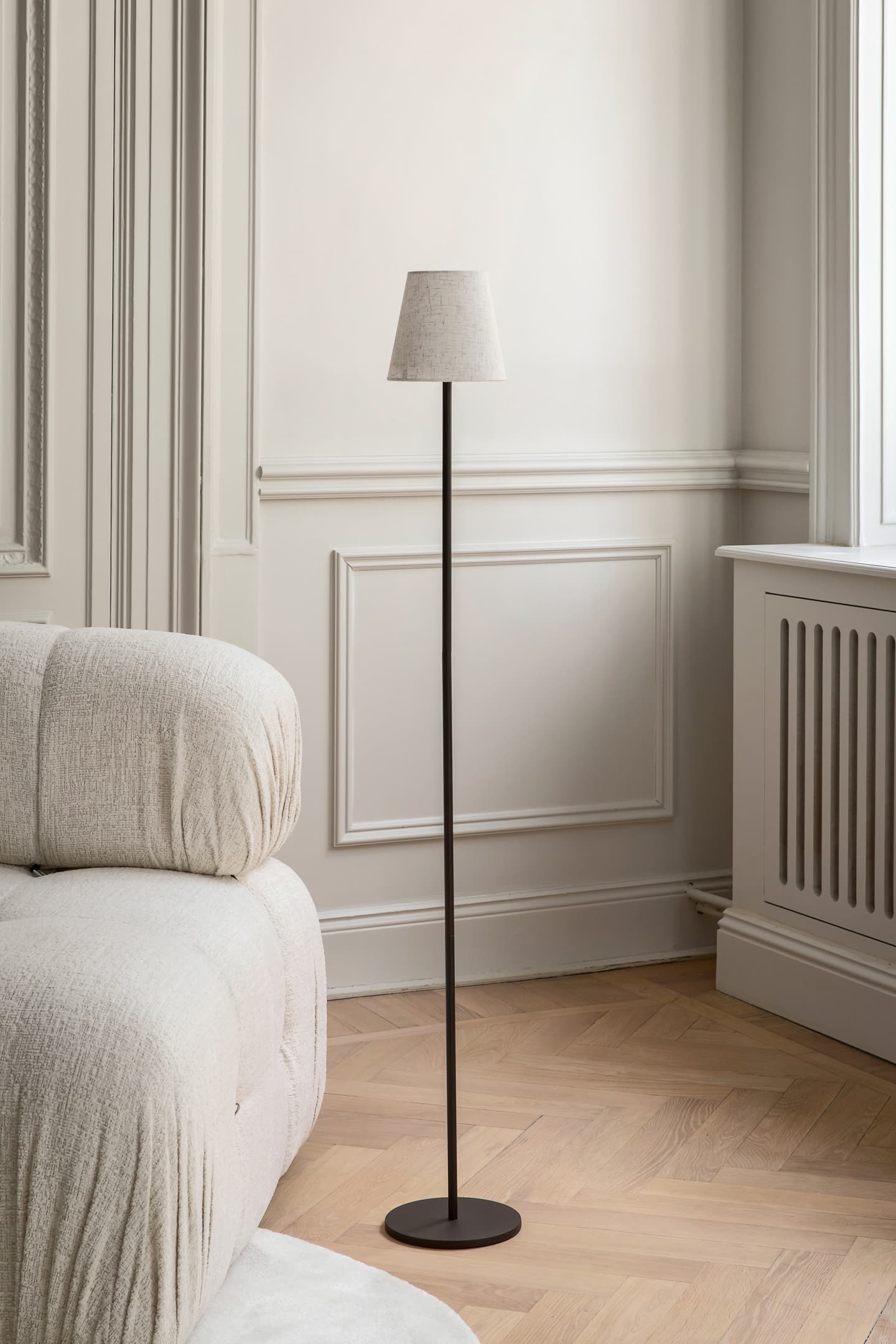 Tyra Kannettava Lattiavalaisin Kahvi 113cm