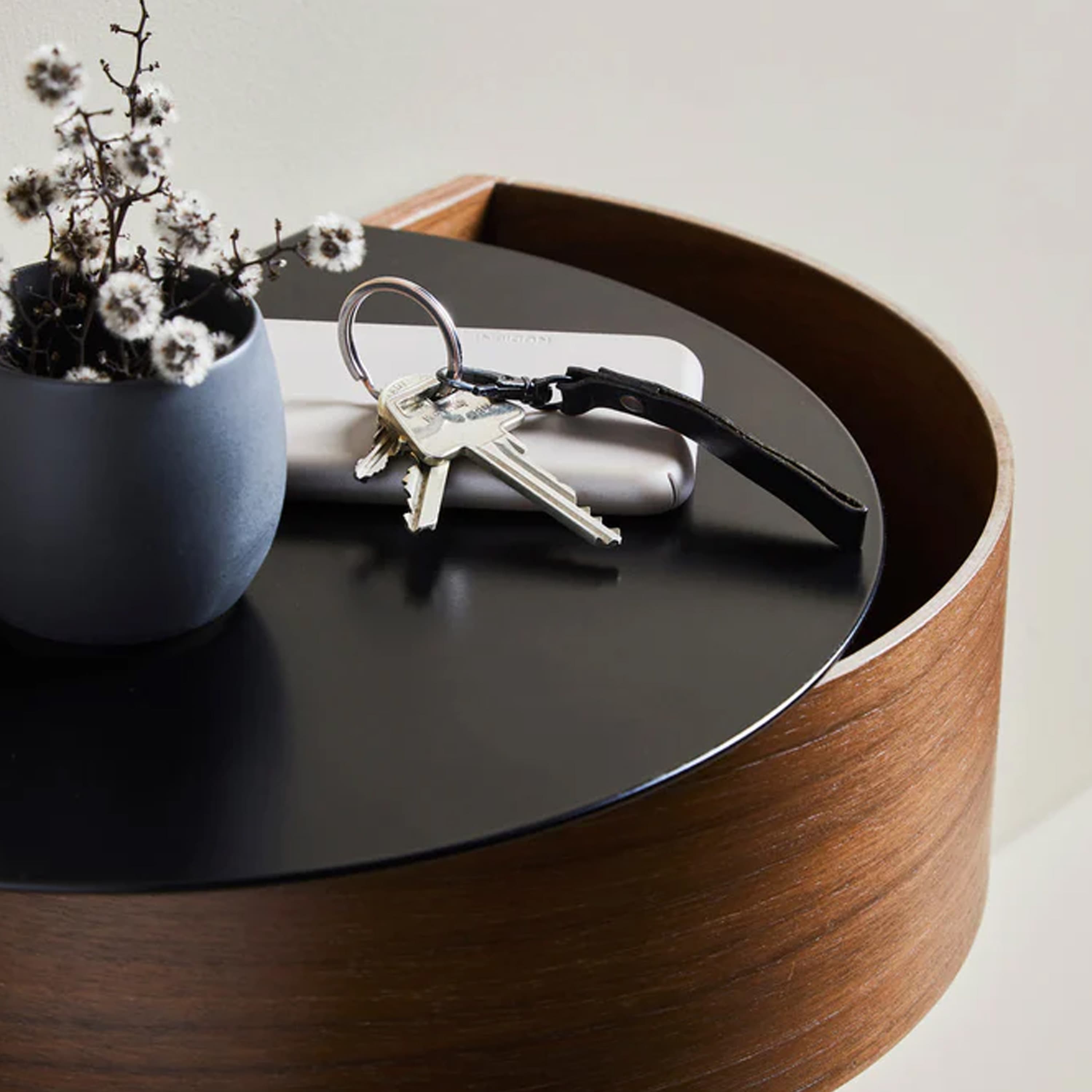 Wallie seinähylly black/walnut