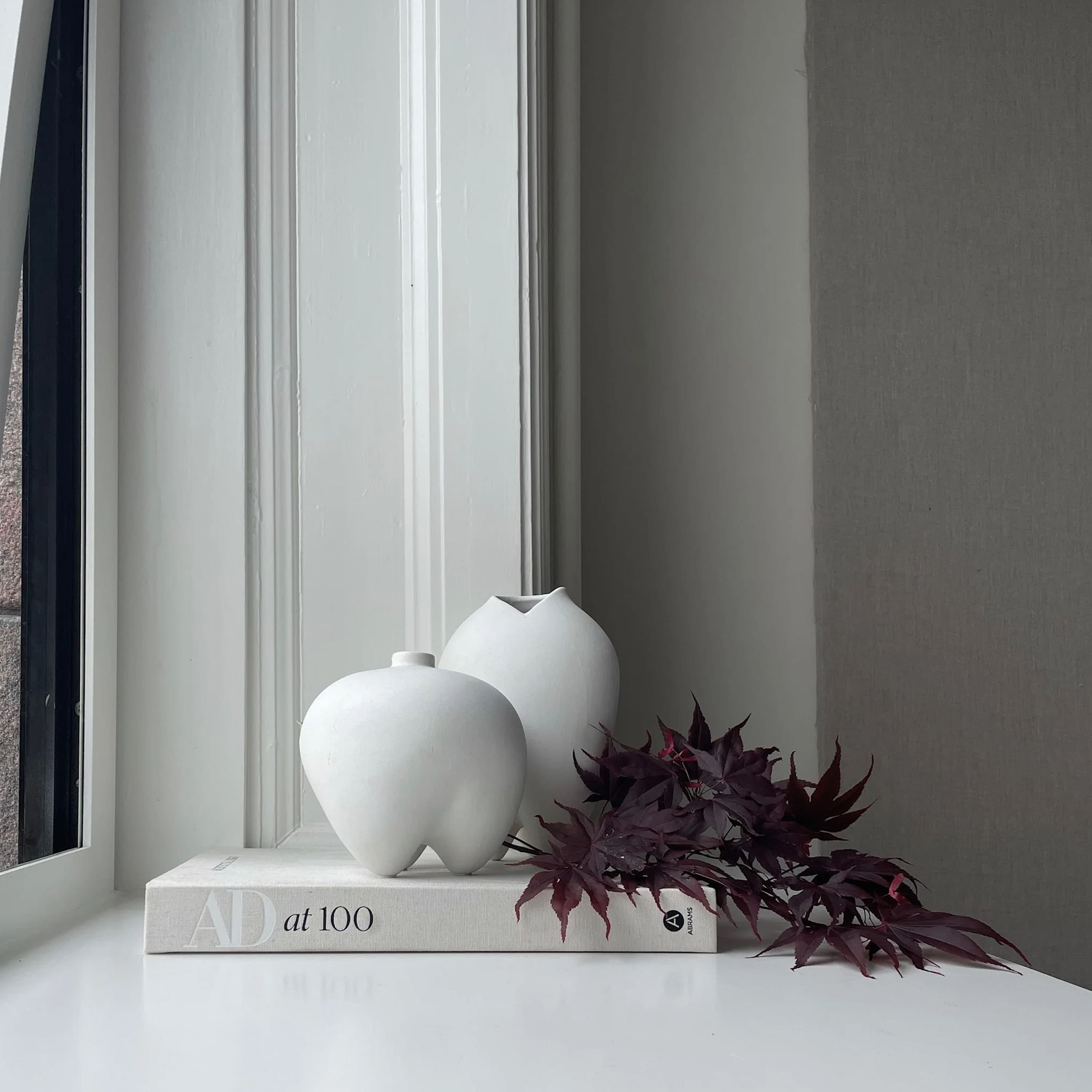 Sumo Maljakko Bone White Slim Petit