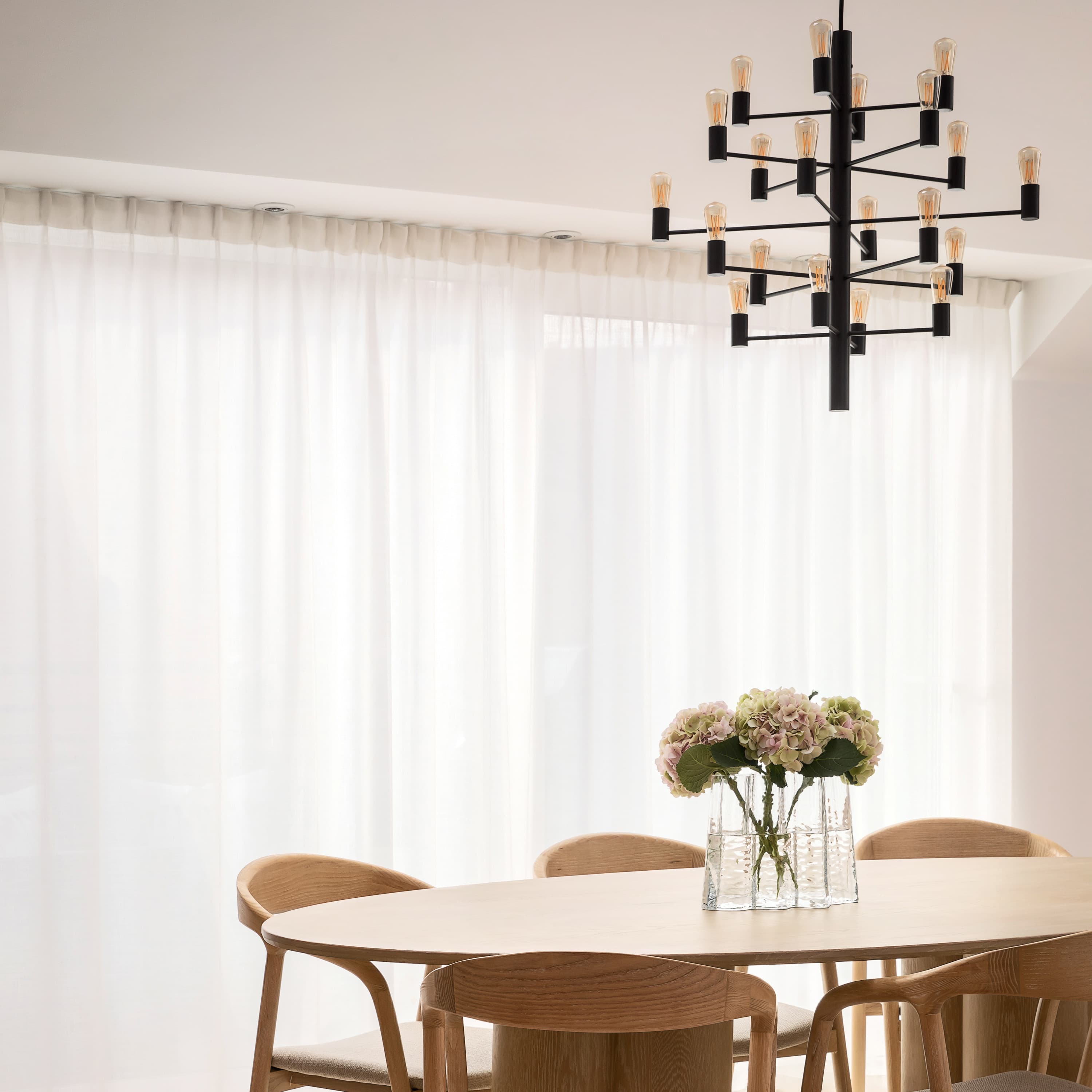 Manola 20 LED Kattovalaisin Musta