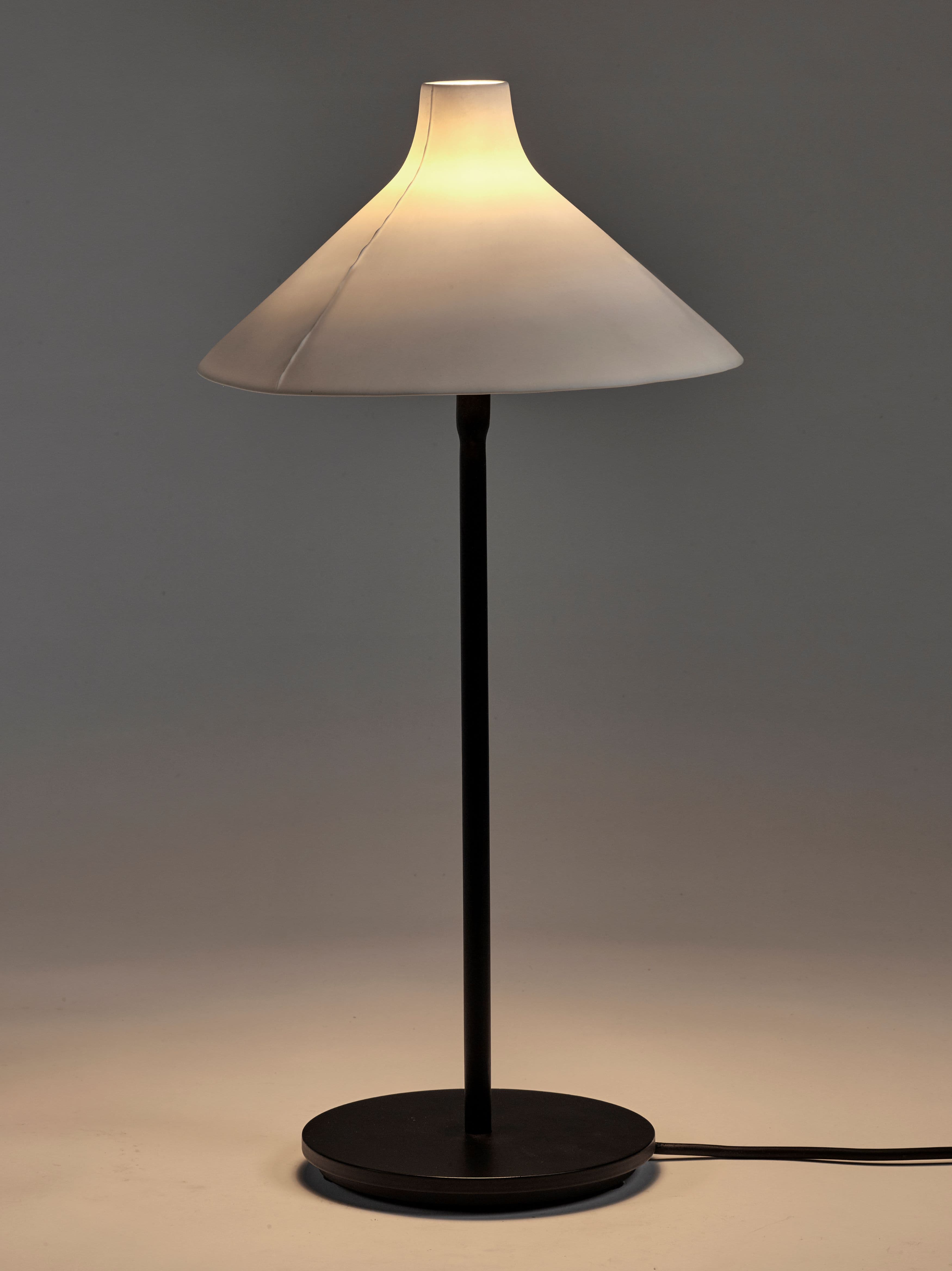 Seam Pöytävalaisin White S 51cm