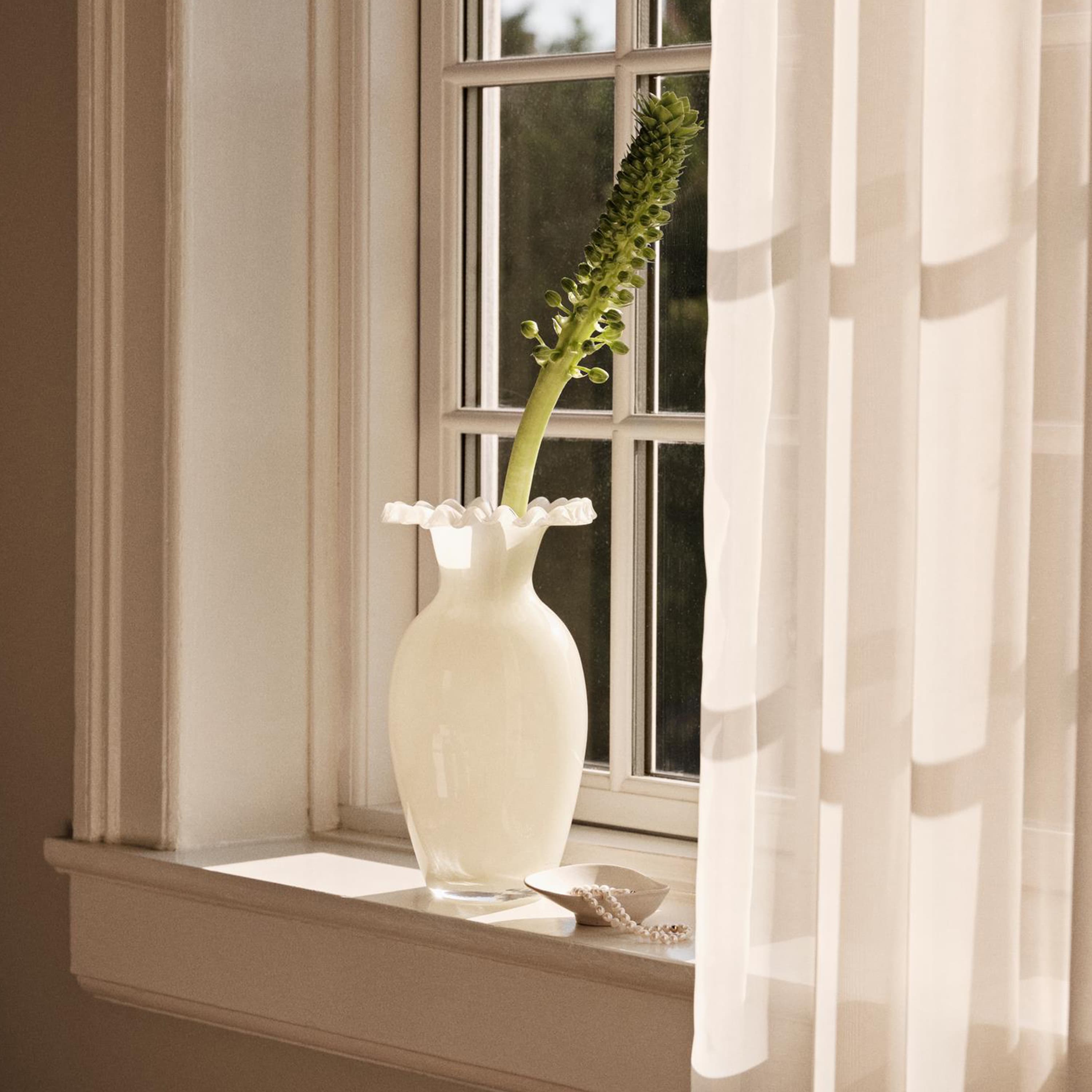 Jasmin Vas Off White Halkaisija 15,5 cm