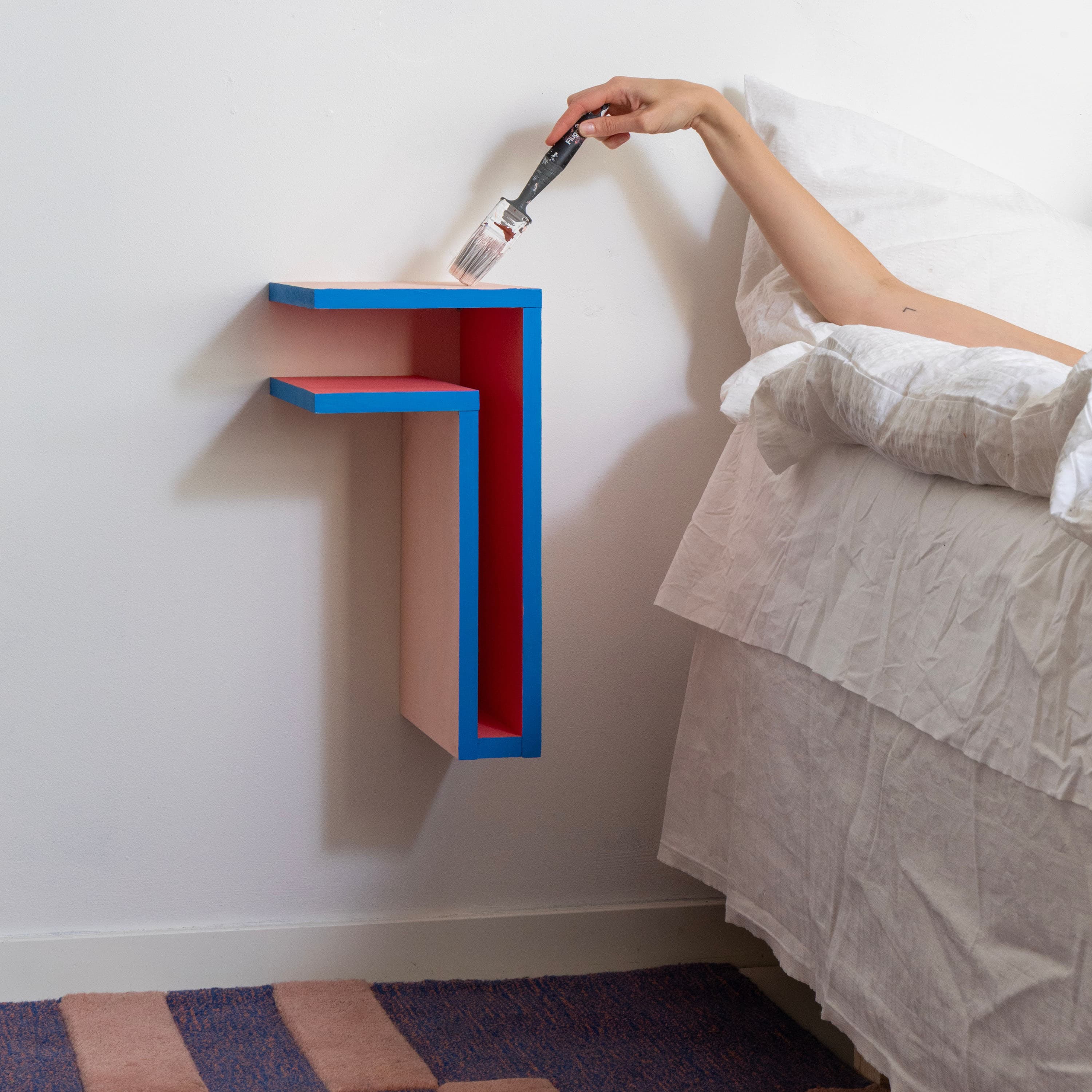 F-Shelf Play Left Yöpöytä Mänty