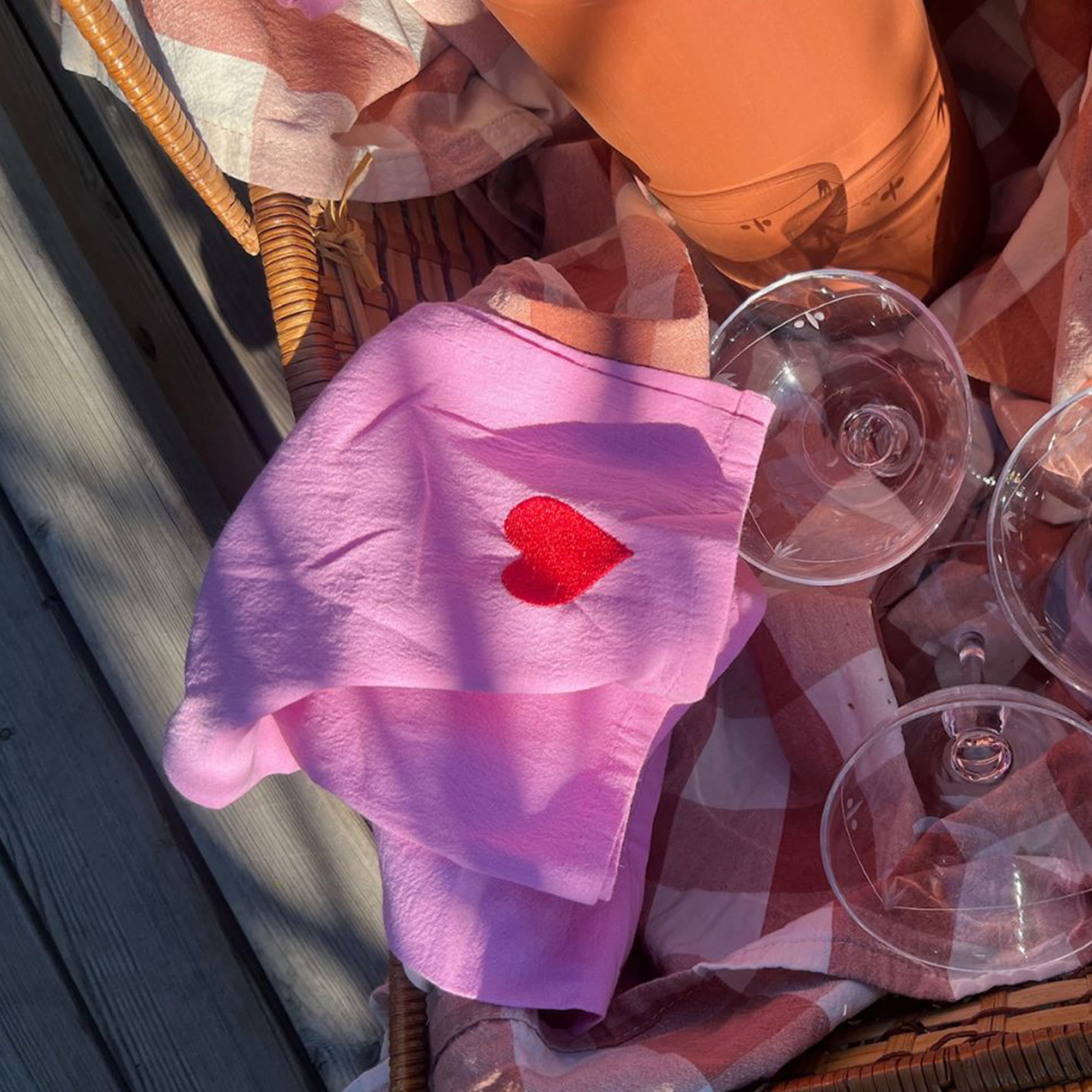 Midnattin Pink Hearts -lautasliinojen 4-pakkaus