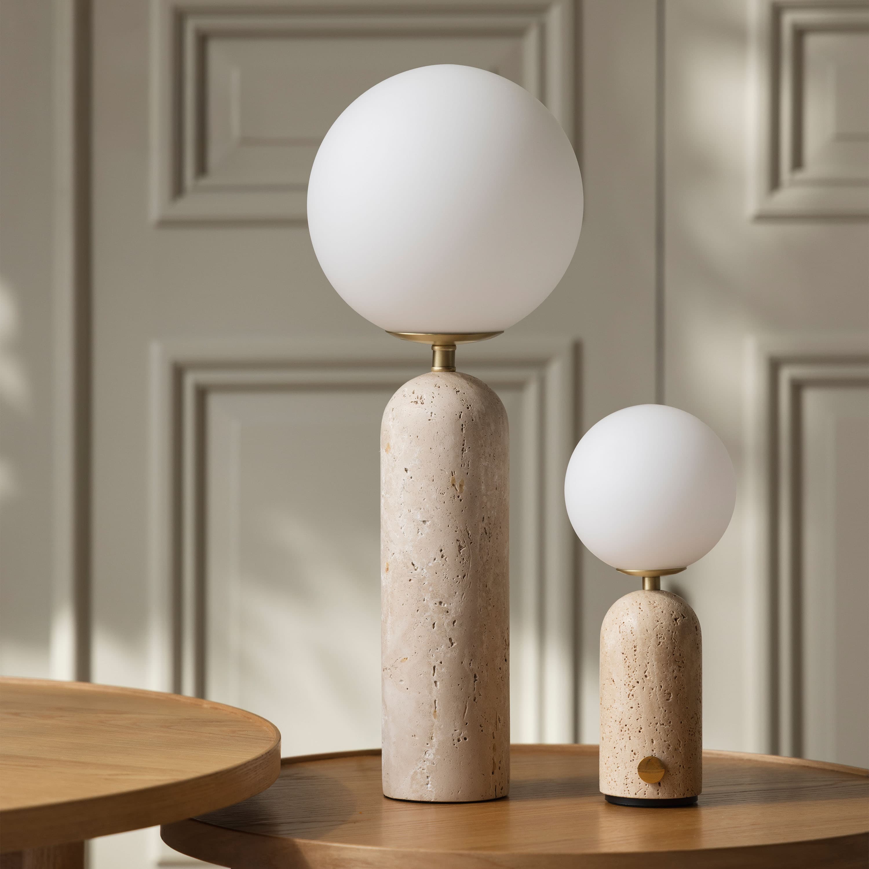 Torrano Kannettava Pöytävalaisin Beige travertiini