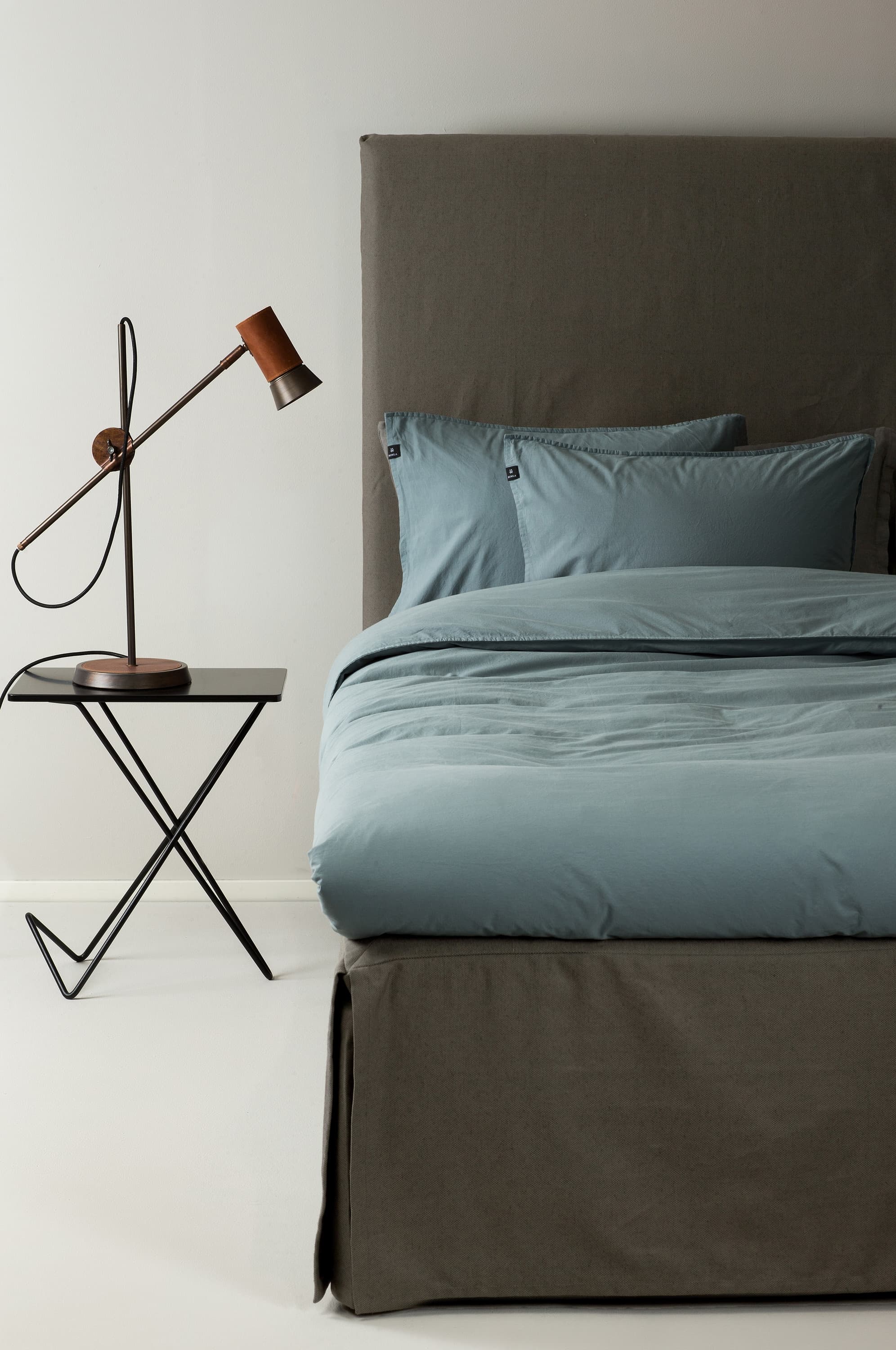 Weeknight helmalakana charcoal 120x220x52