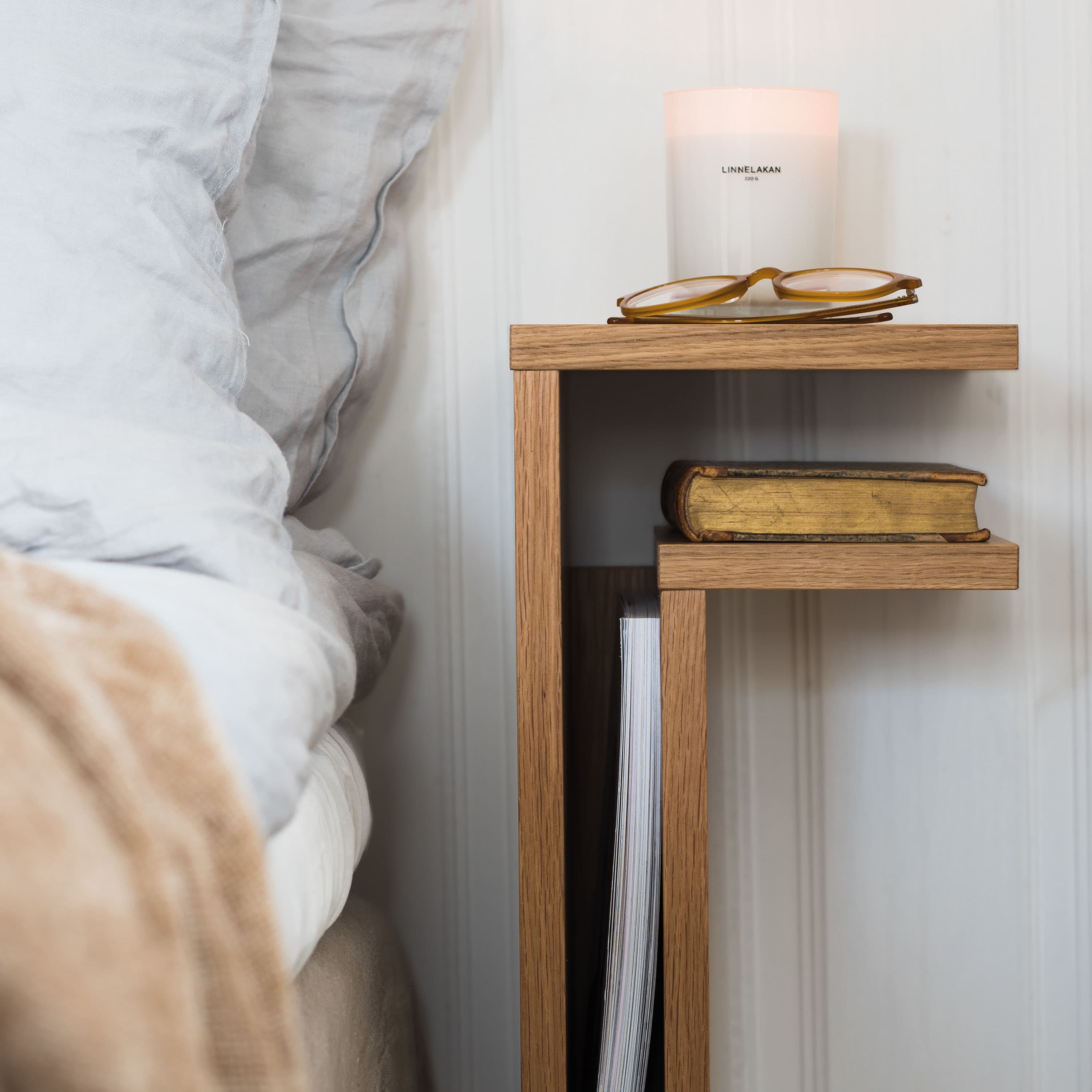 F-Shelf Right Yöpöytä Luonnollinen Tammi