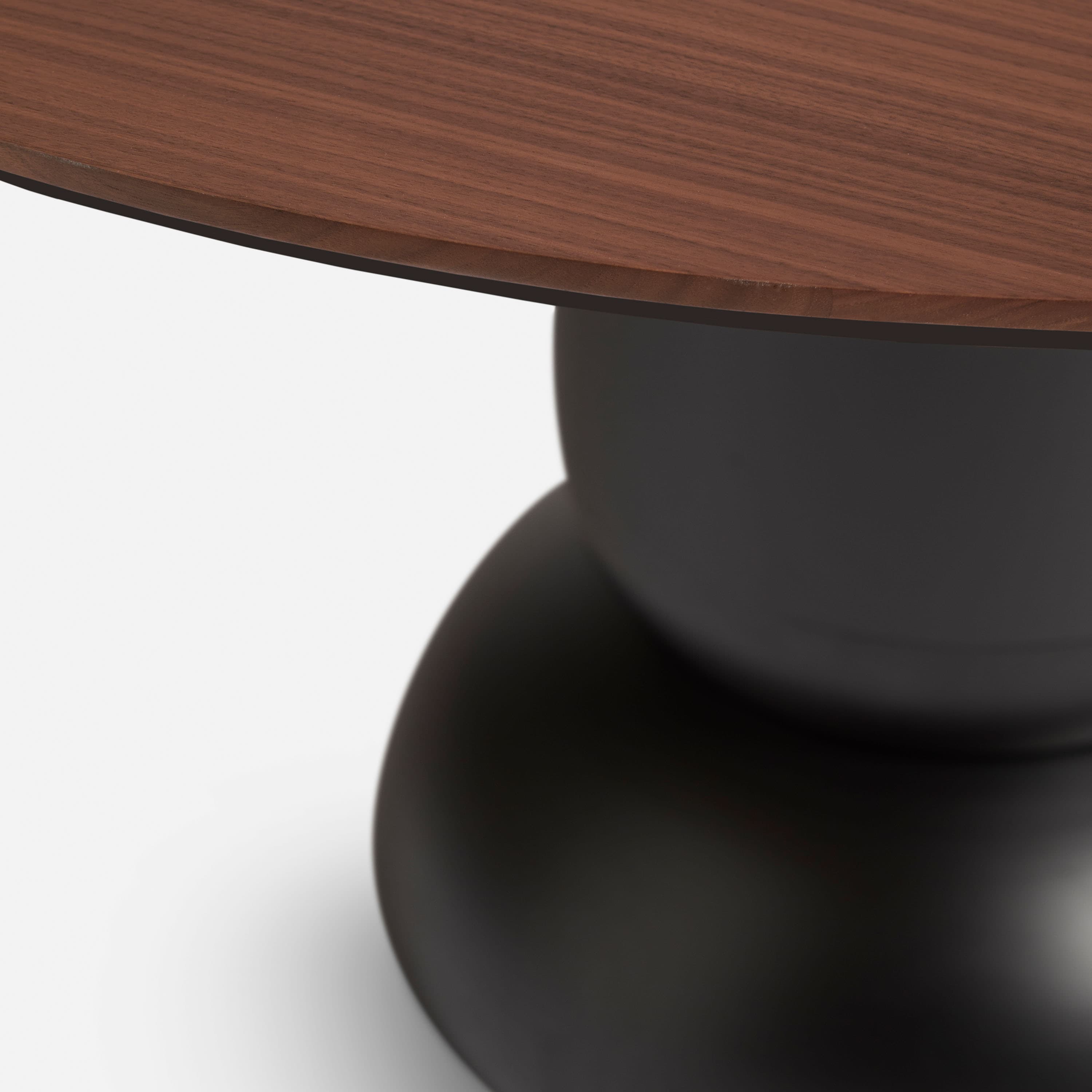 Ludo Ruokapöytä Walnut Ø130