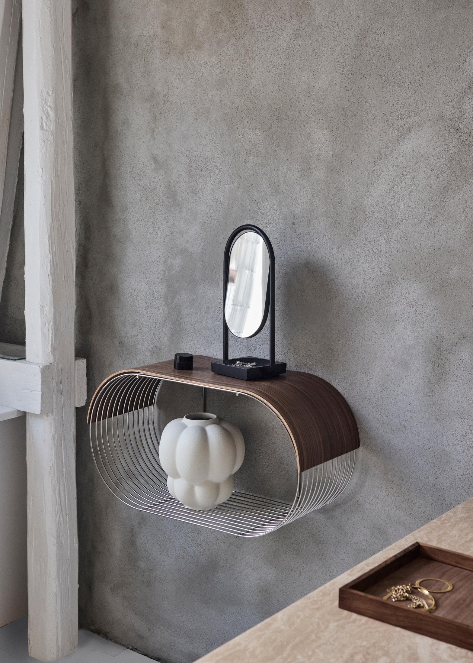Curva Seinähylly Black 61 cm