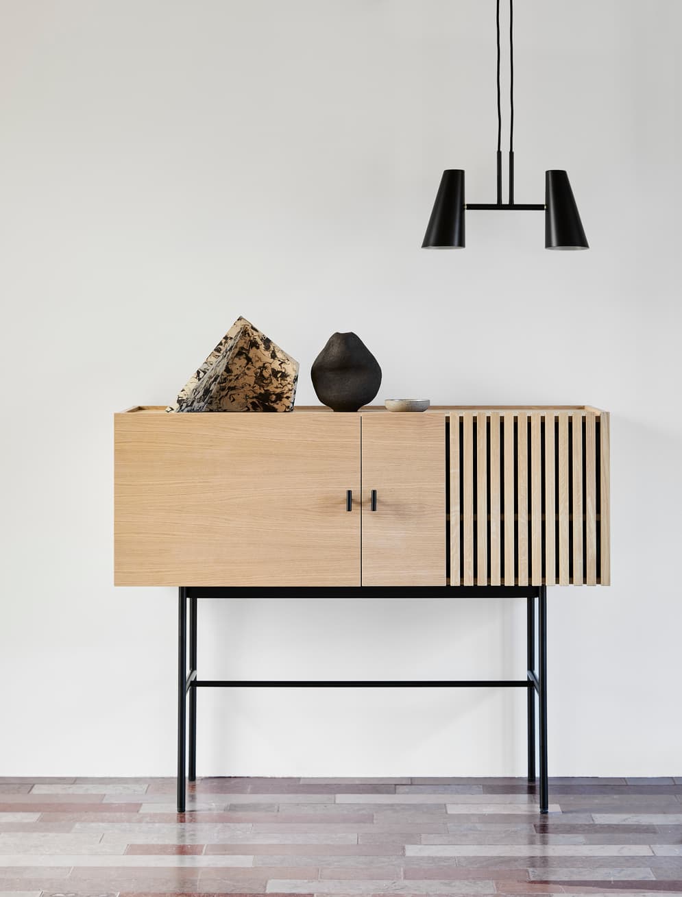 Array senkki white oak/black 120 cm