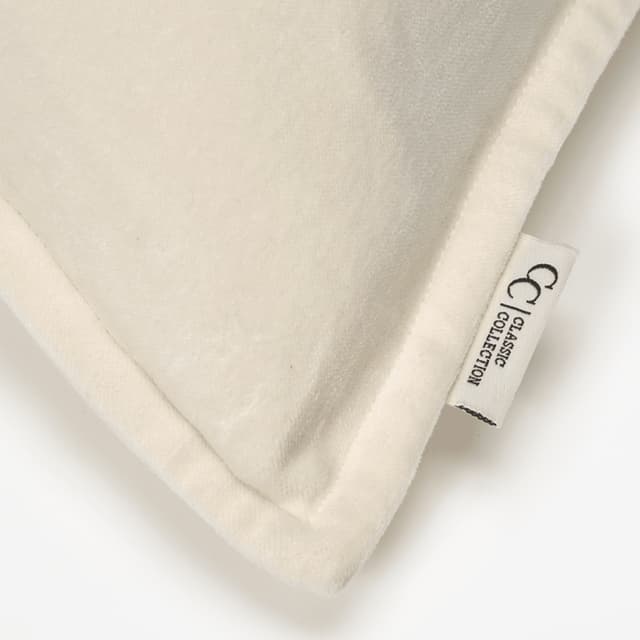 Classic Velvet Tyynynpäällinen Offwhite 50x50