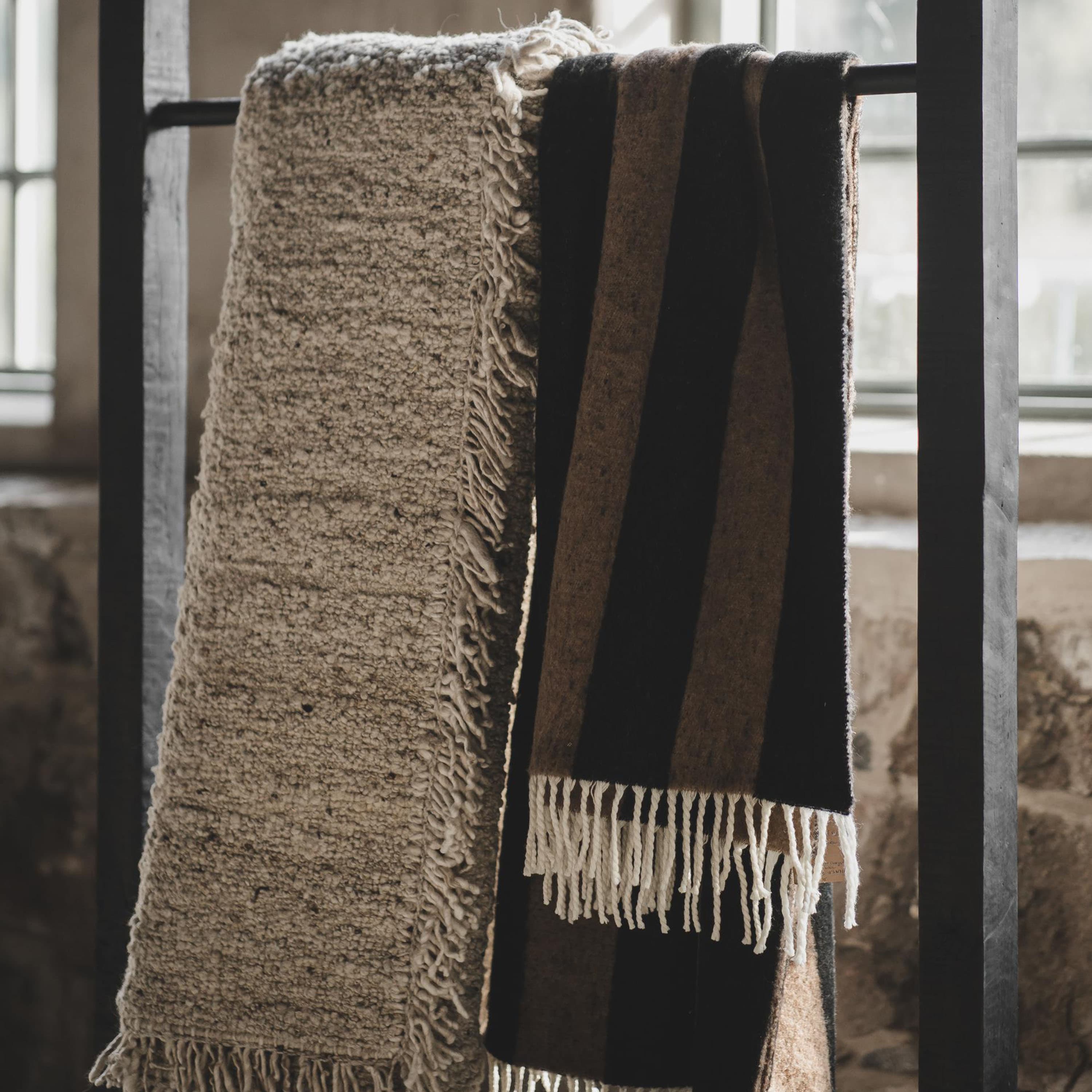 Suri villamatto taupe 200x300