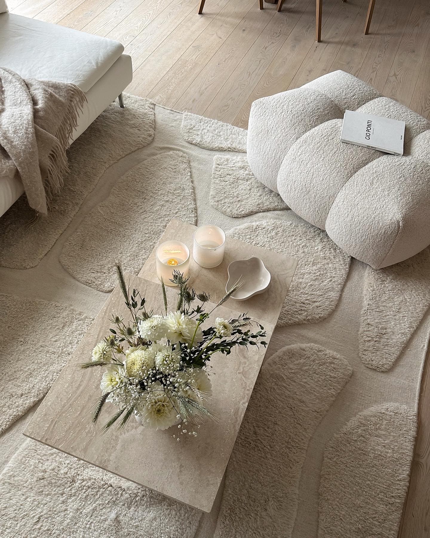 Vienna Villamatto Offwhite 200x300