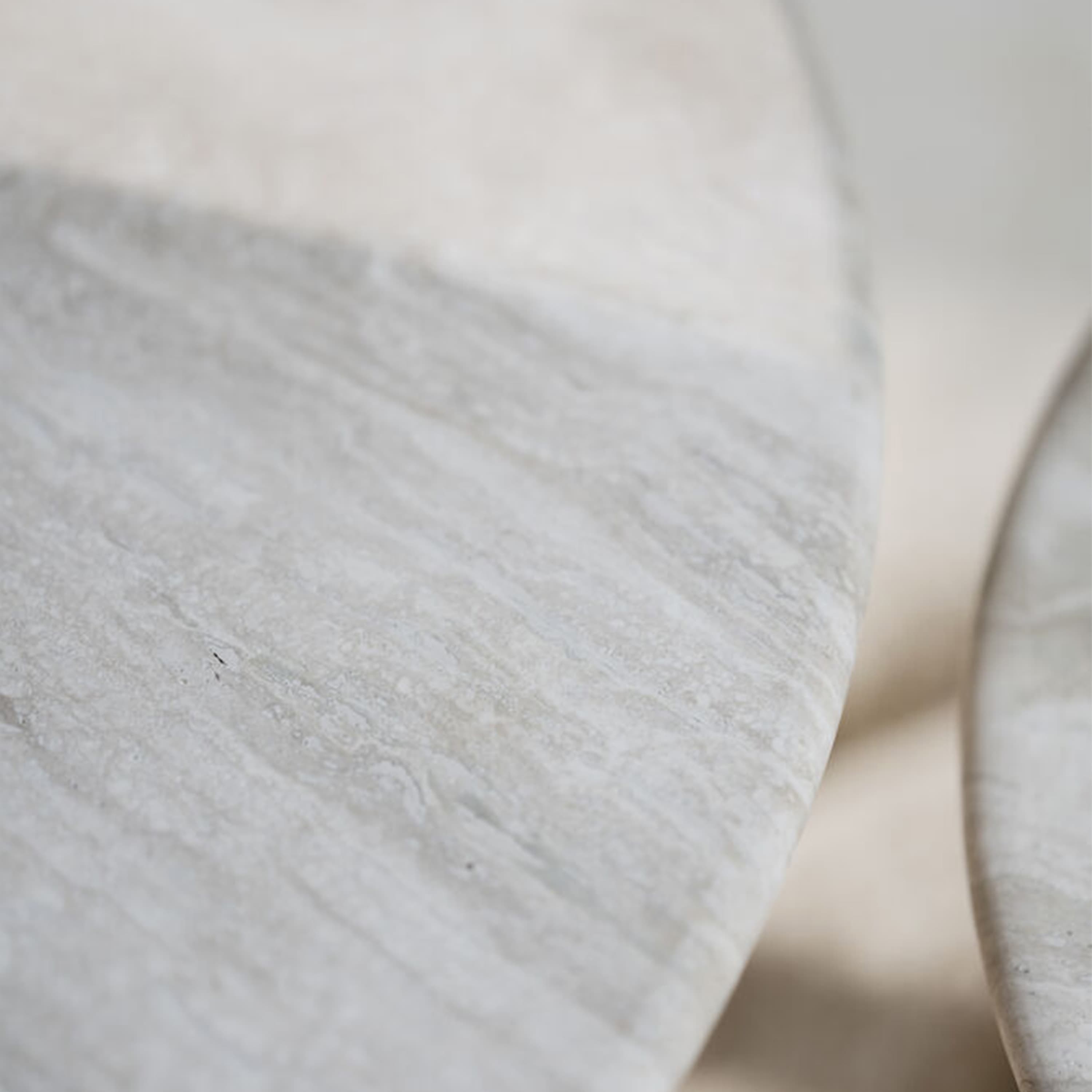 Taransay Soffbord Beige Travertin/Vitpigmenterad Ek Ø90