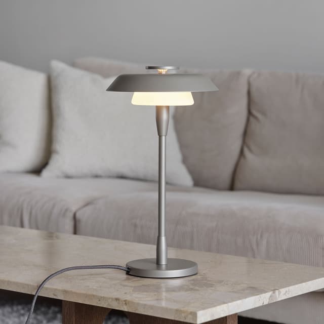 Horisont-pöytävalaisin Metallic Champagne 36cm