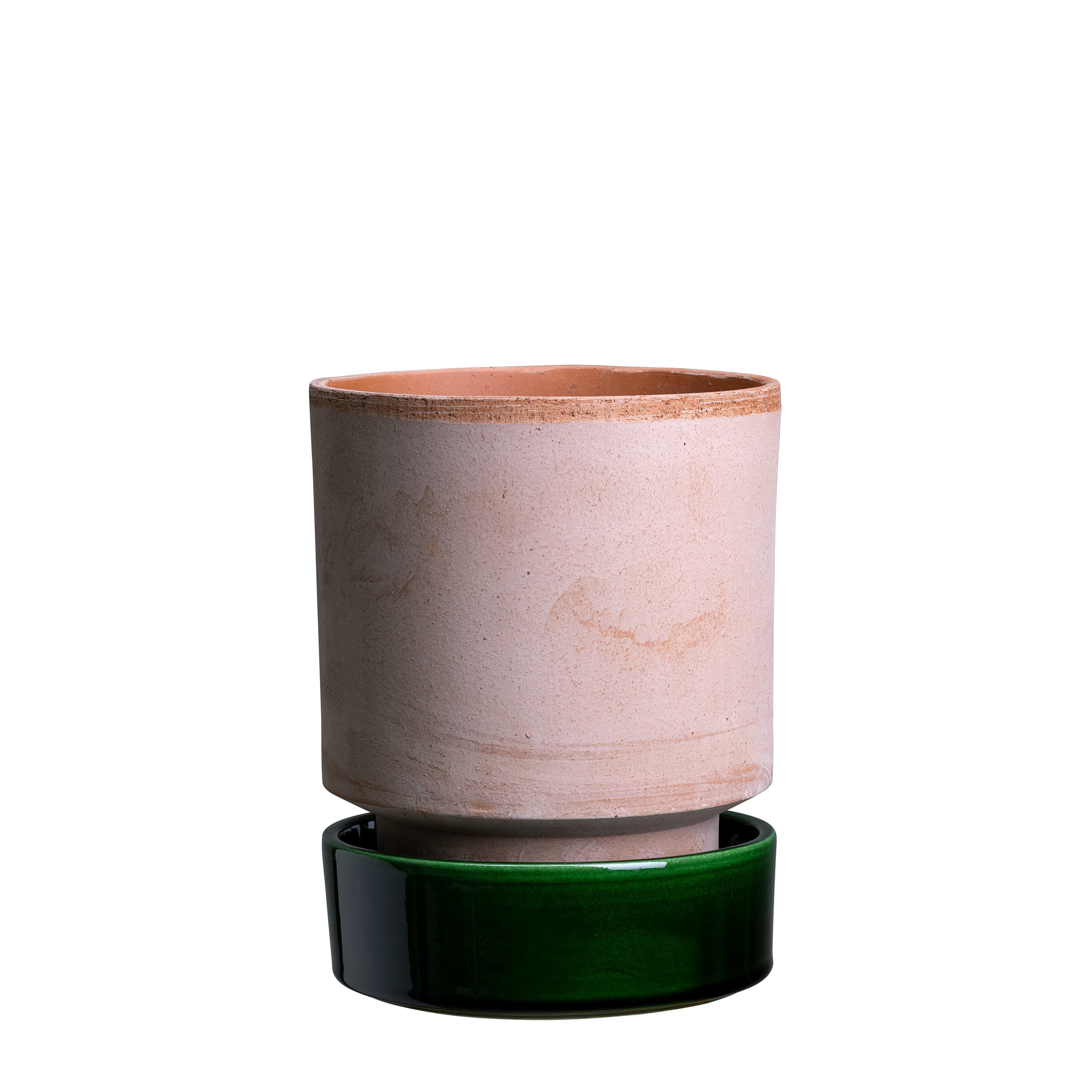Hoff‑ruukku aluslautasella Raw Rosa/Glazed Emerald Green Ø16