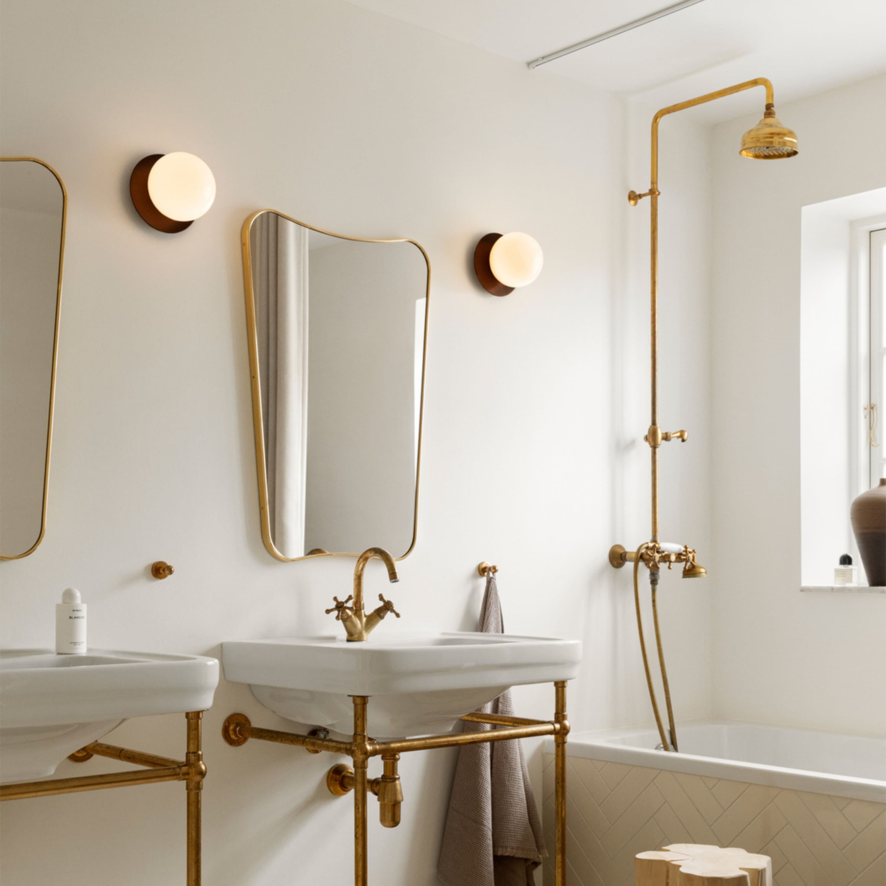 Liila 1 seinä-/kattovalaisin Dark Bronze/Opal Medium