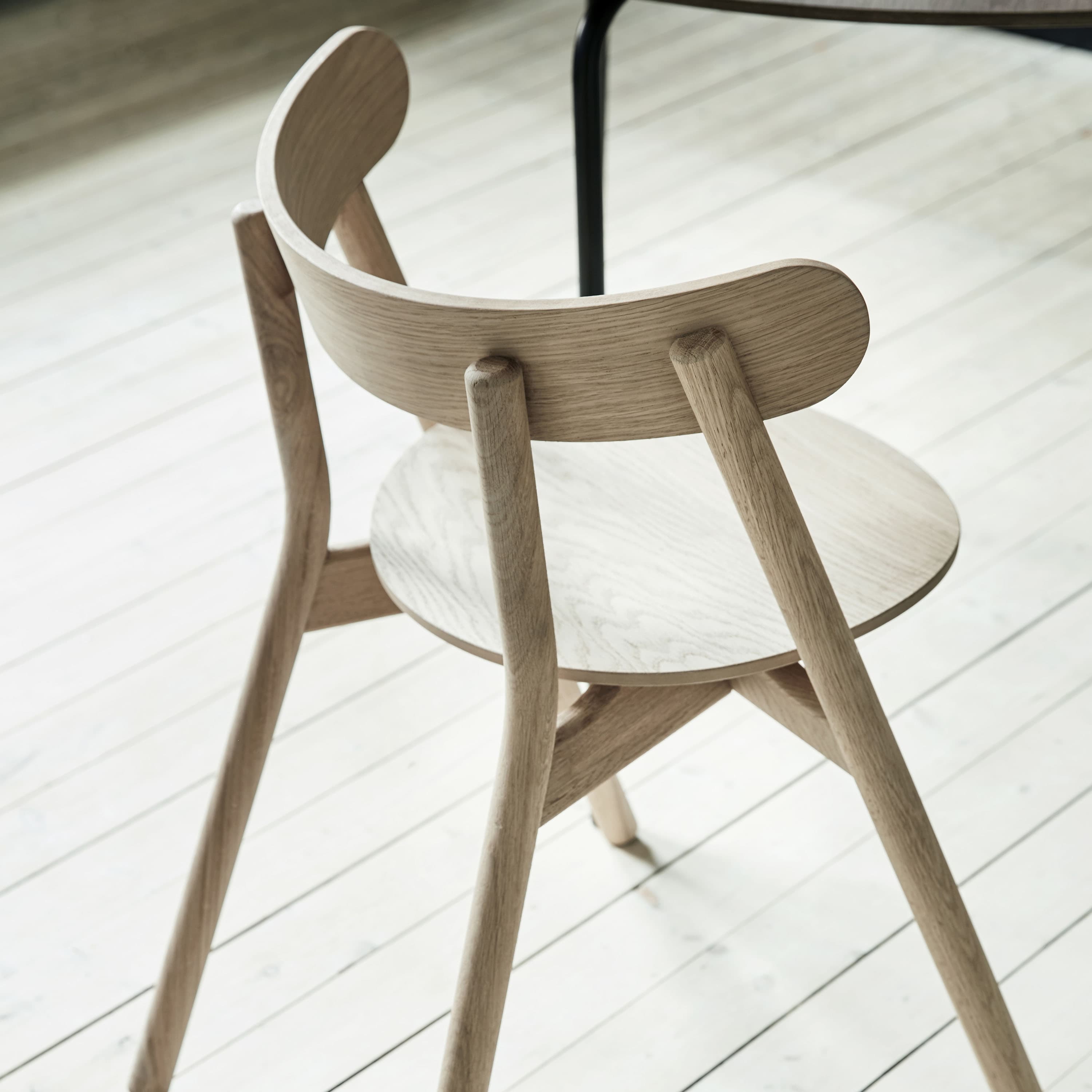 Oaki Ruokatuoli Brown Leather/Light Oak