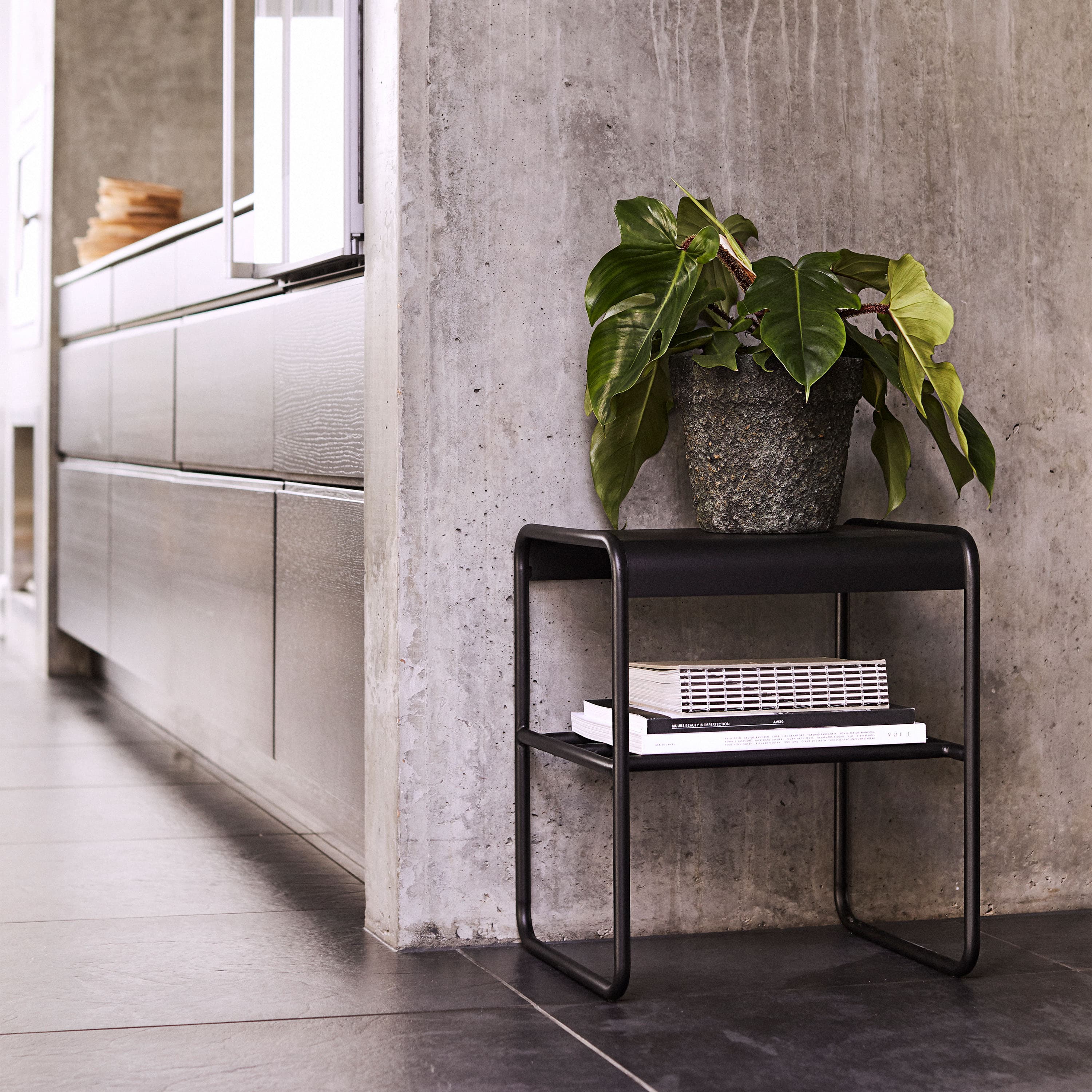Copenhagen Jakkara Black Iron 47x35