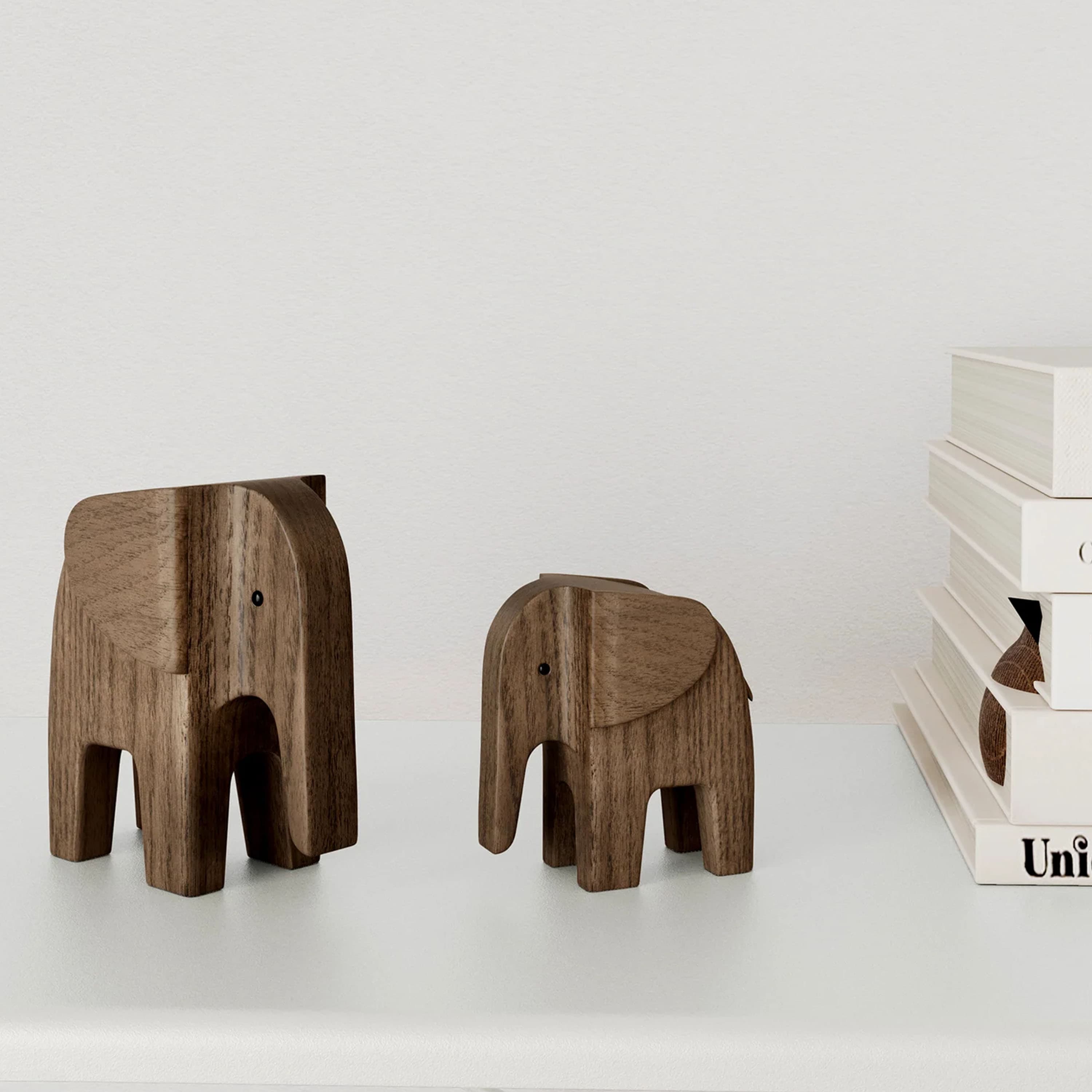 Elephant Koriste Savustettu Petsattu Saarni