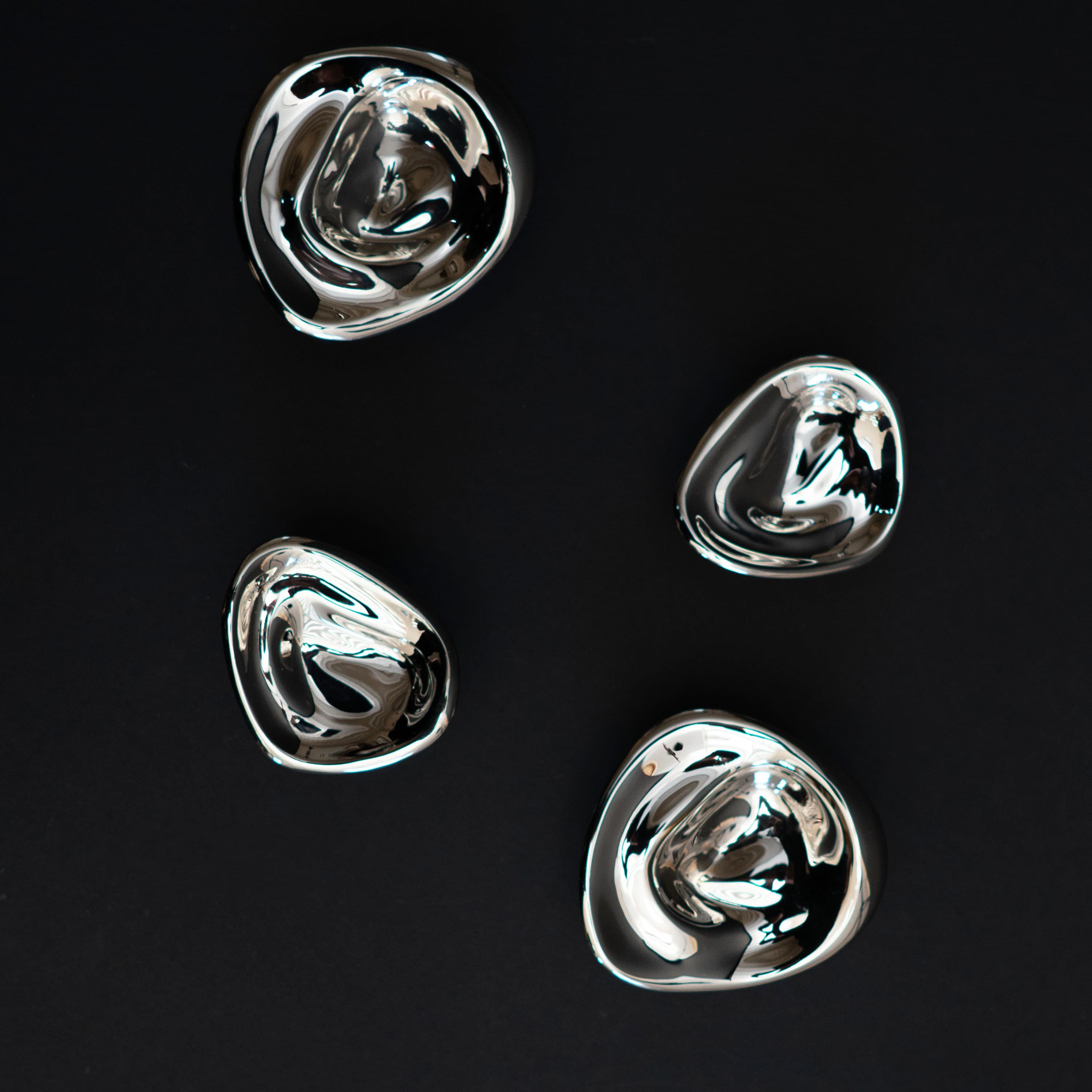 Ripple no. 02 Seinäkoukku Titaani Suuri